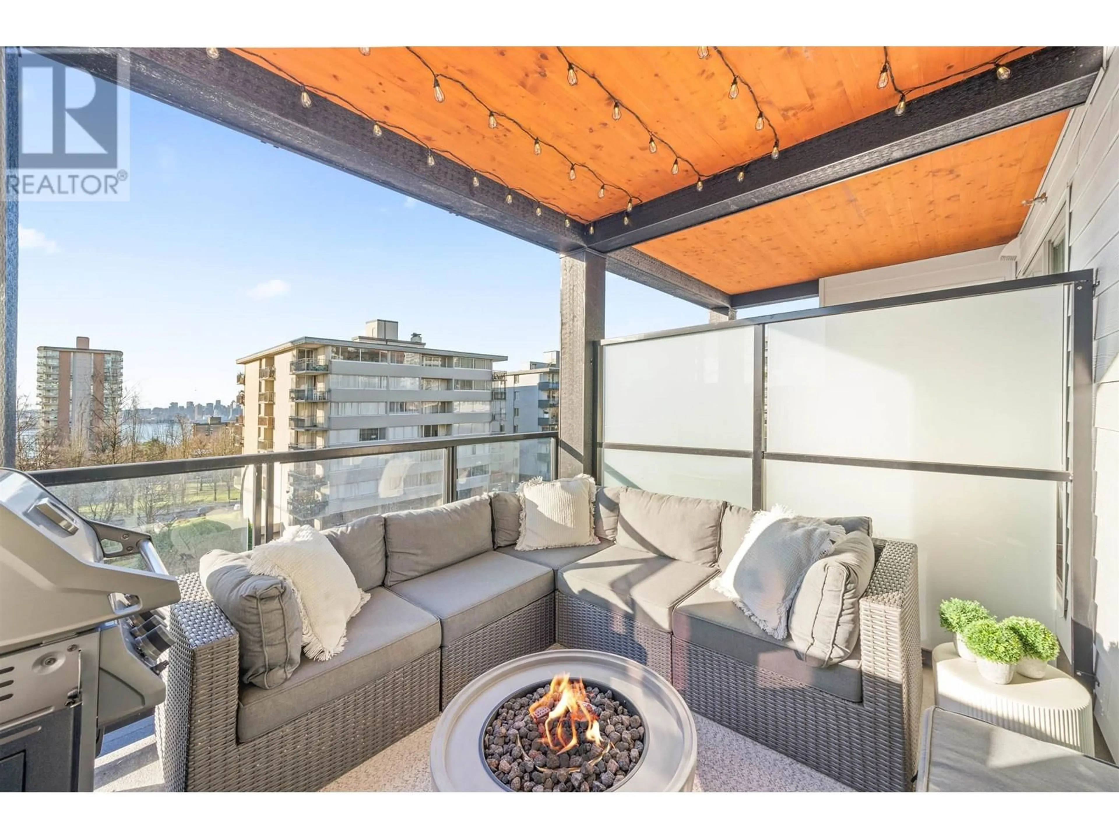 Patio, unknown for 304 - 108 8TH STREET, North Vancouver British Columbia V7L0H1