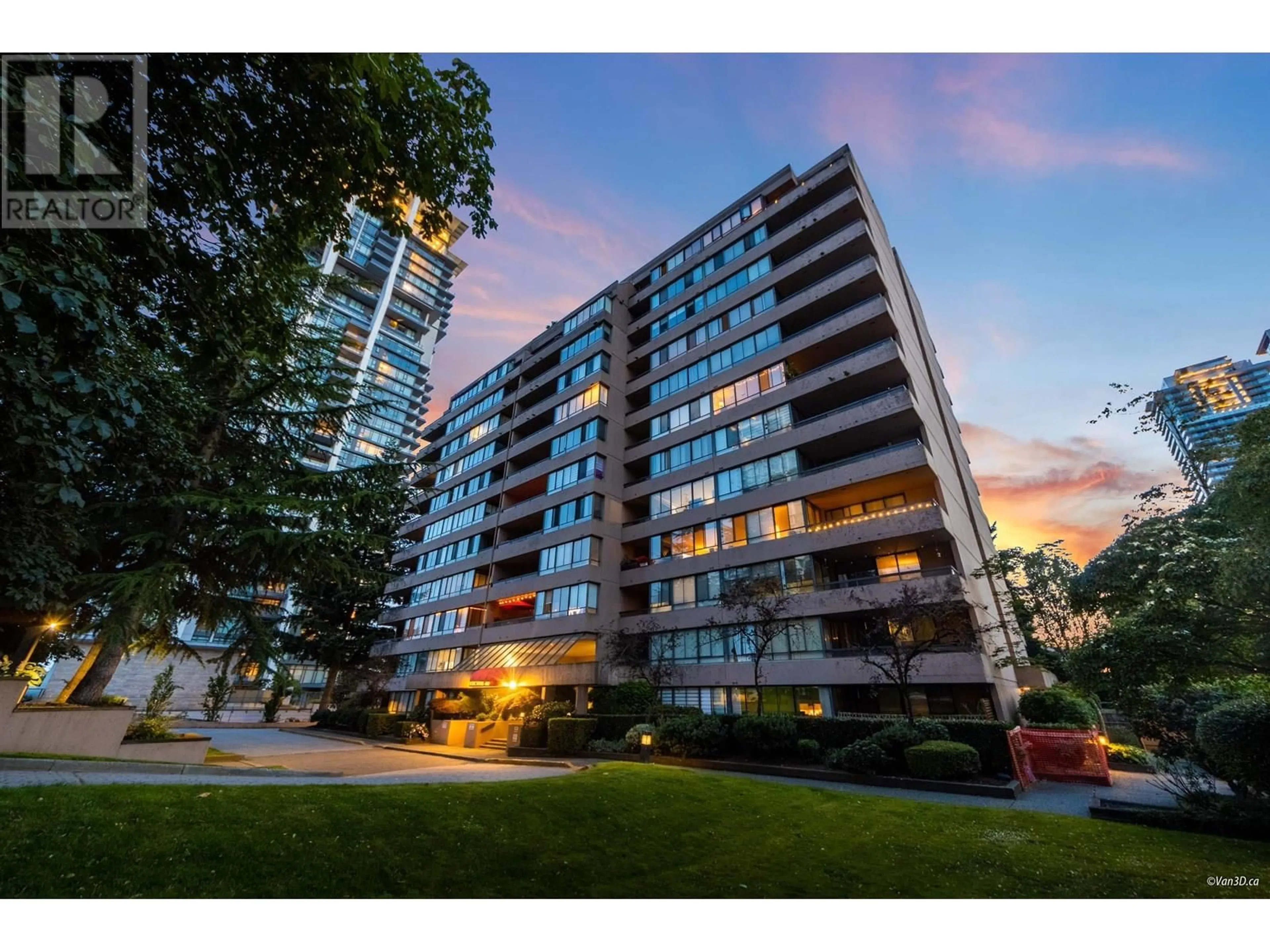 A pic from outside/outdoor area/front of a property/back of a property/a pic from drone, unknown for 601 - 460 WESTVIEW STREET, Coquitlam British Columbia V3K6C9