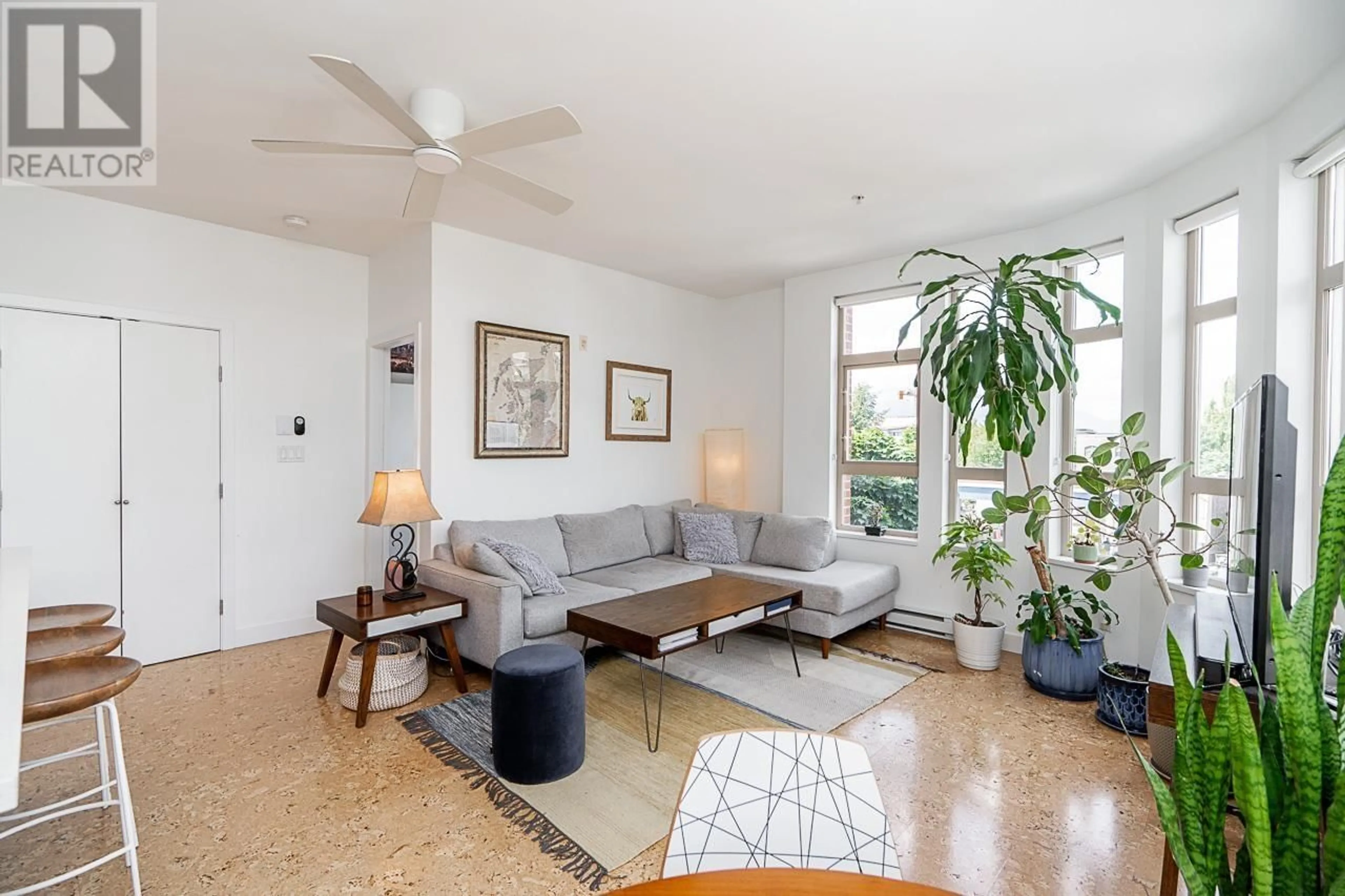 Living room with furniture, unknown for 305 - 2828 MAIN STREET, Vancouver British Columbia V5T3G2