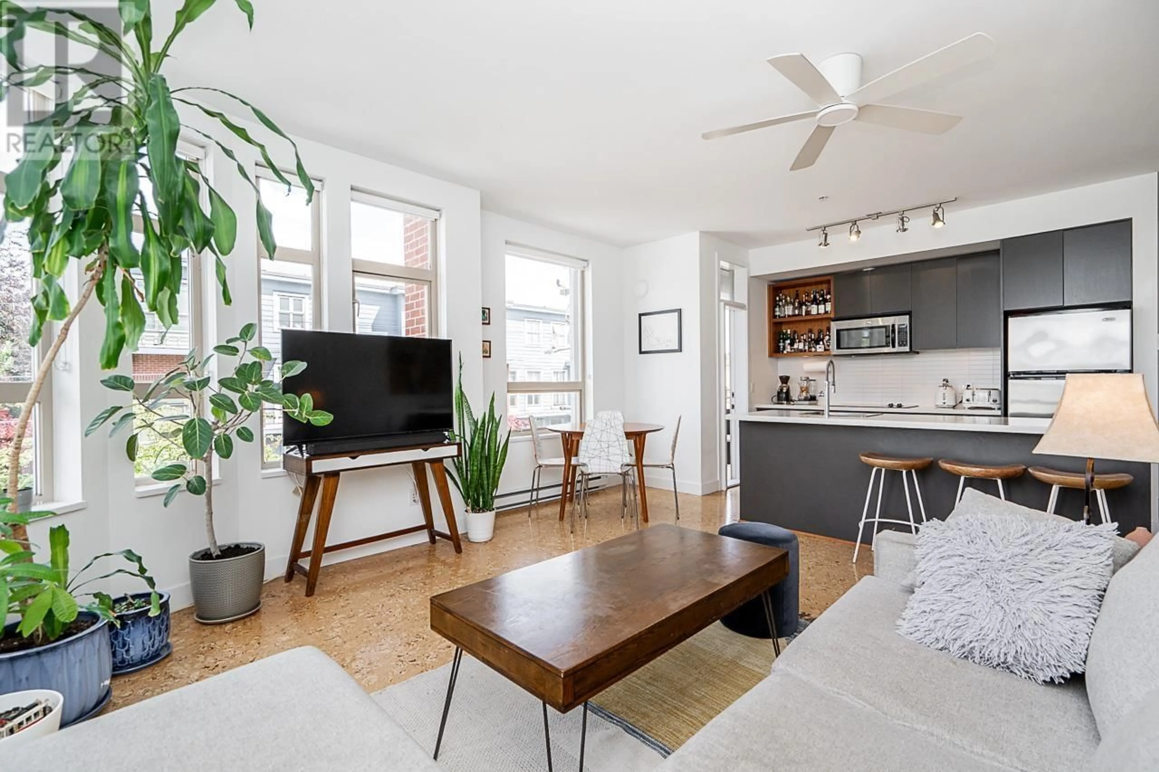 Living room with furniture, unknown for 305 - 2828 MAIN STREET, Vancouver British Columbia V5T3G2