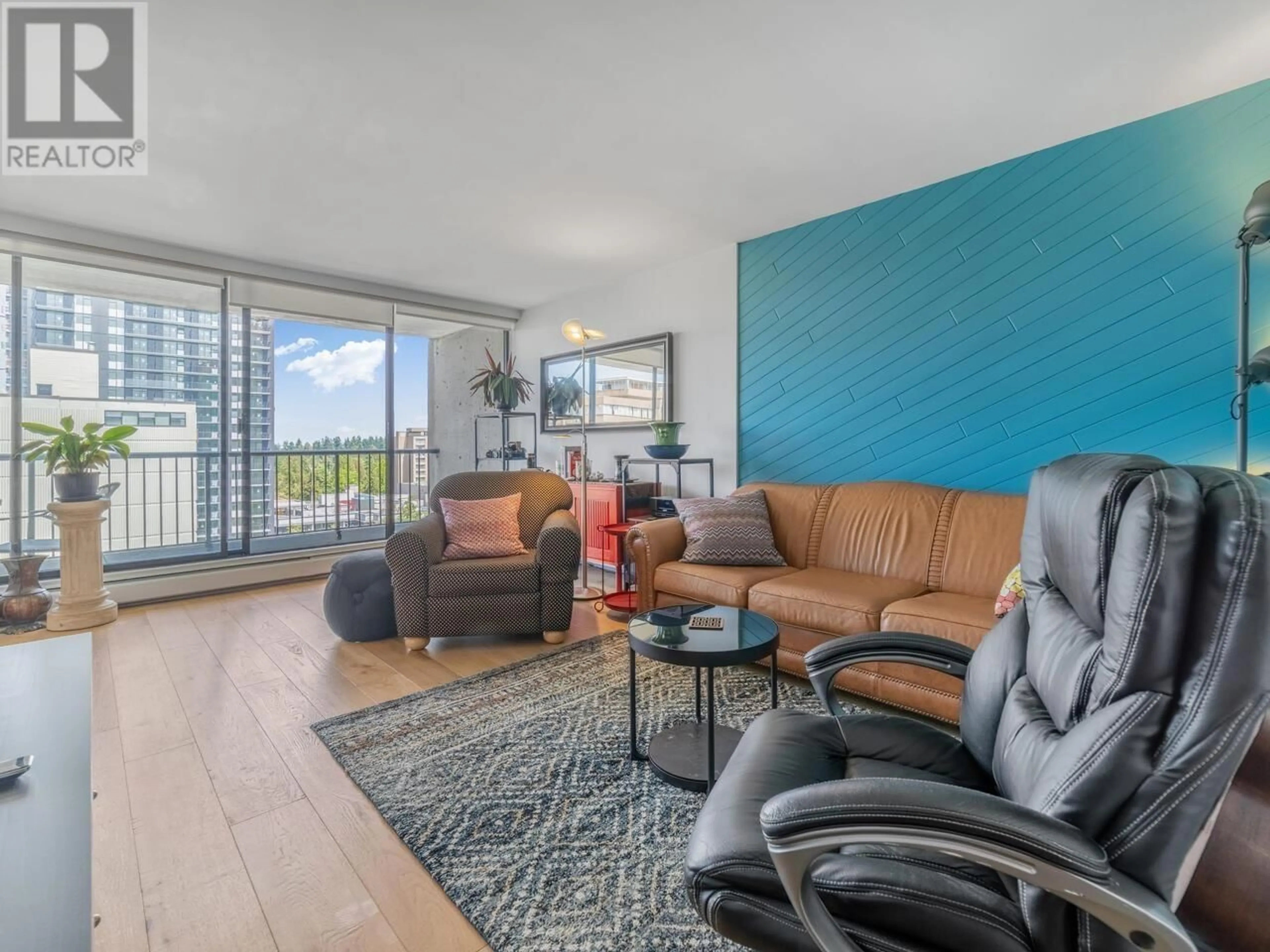 Living room with furniture, unknown for 1104 - 710 SEVENTH AVENUE, New Westminster British Columbia V3M5V3
