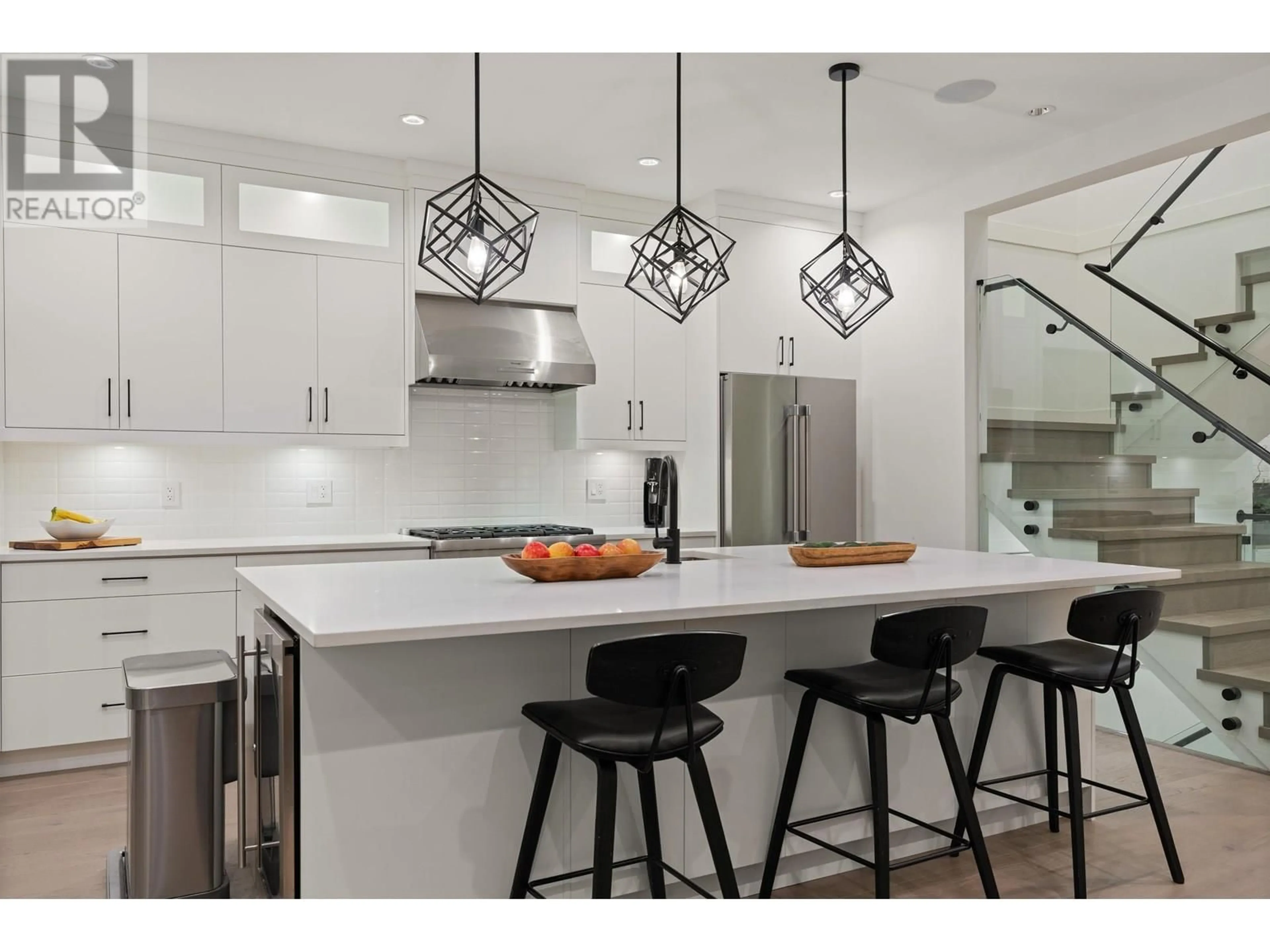 Contemporary kitchen, ceramic/tile floor for 336 KEITH ROAD, North Vancouver British Columbia V7L1V7