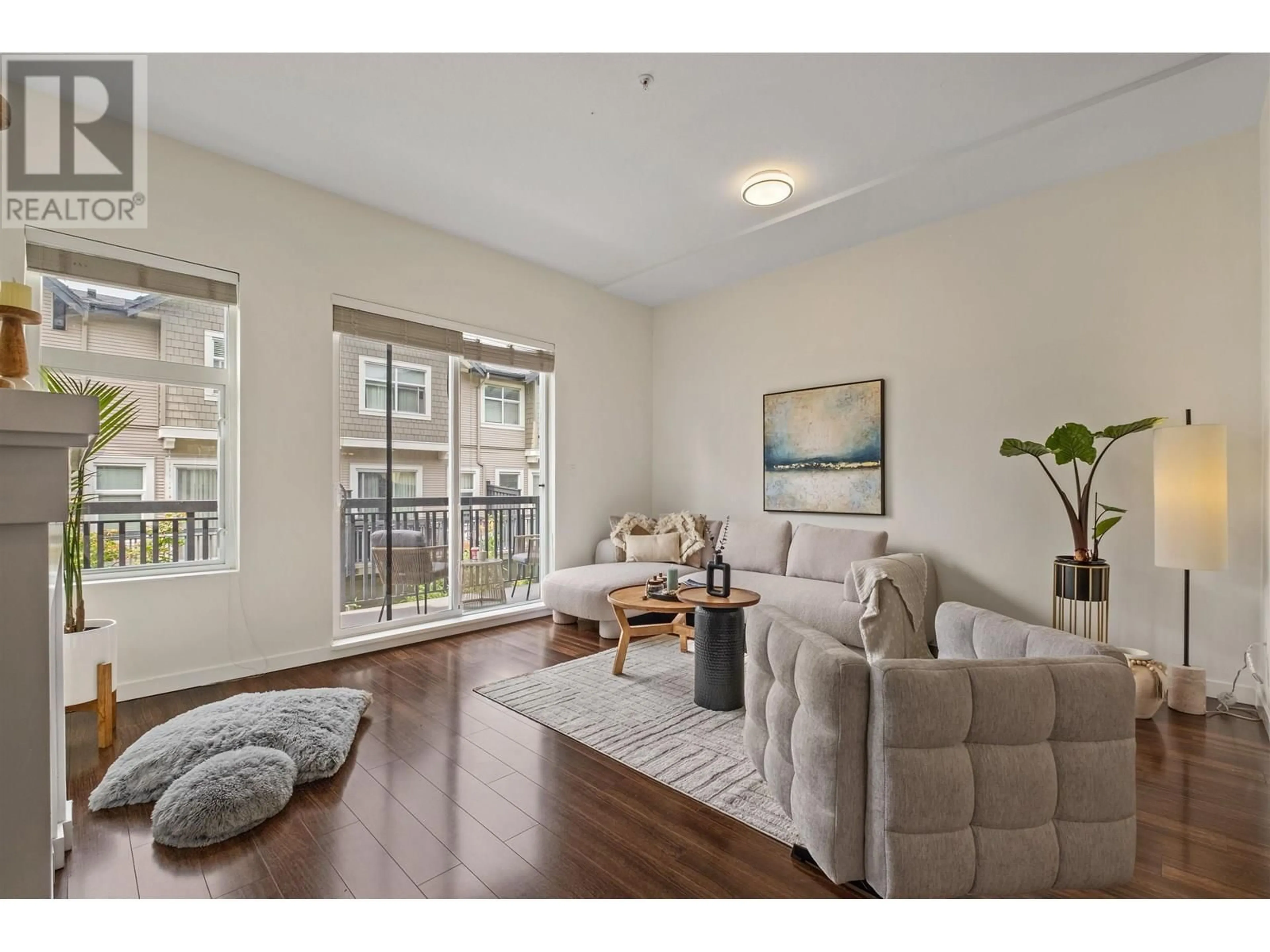 Living room with furniture, unknown for 713 PREMIER STREET, North Vancouver British Columbia V7J0A5