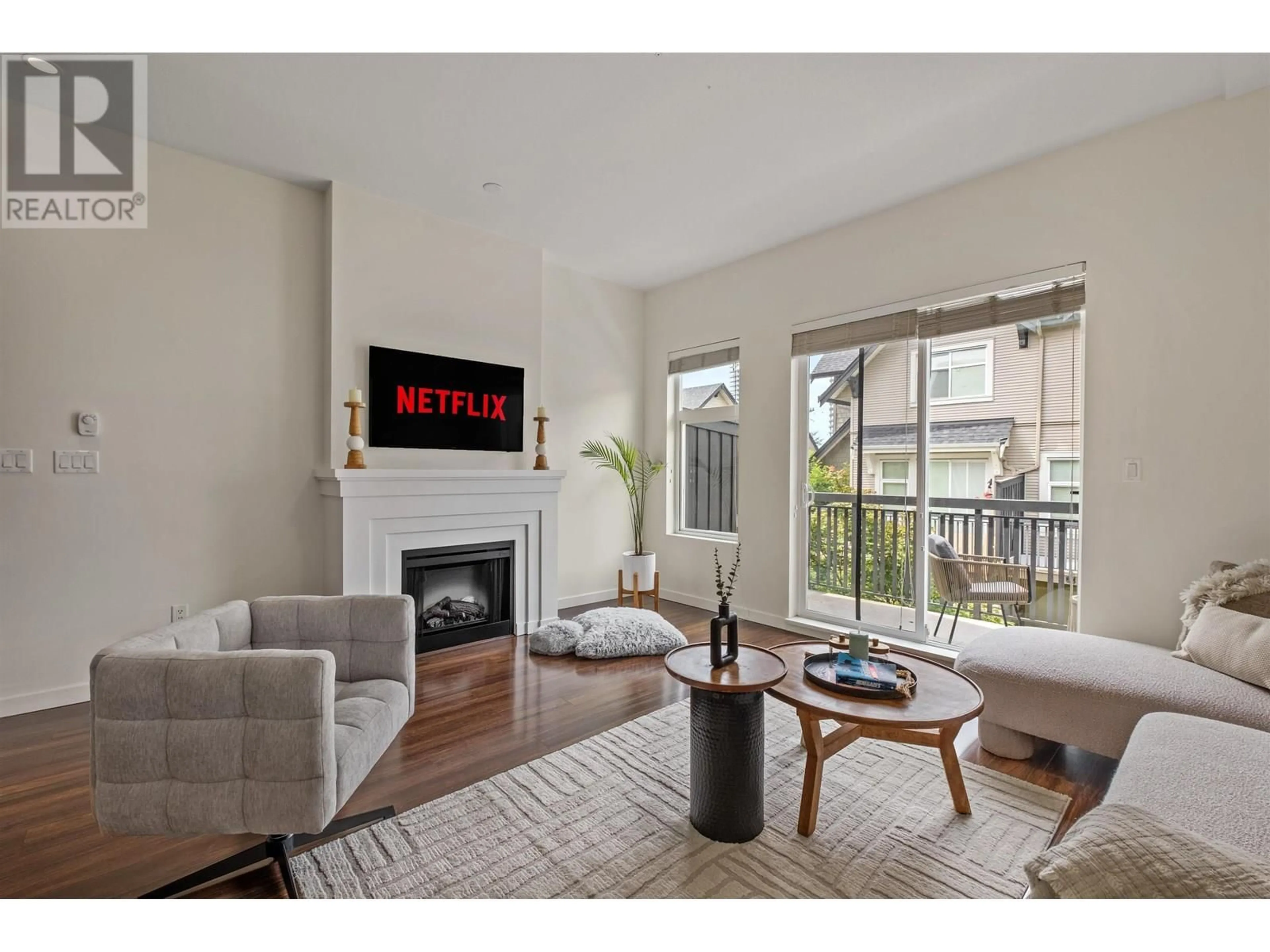 Living room with furniture, unknown for 713 PREMIER STREET, North Vancouver British Columbia V7J0A5