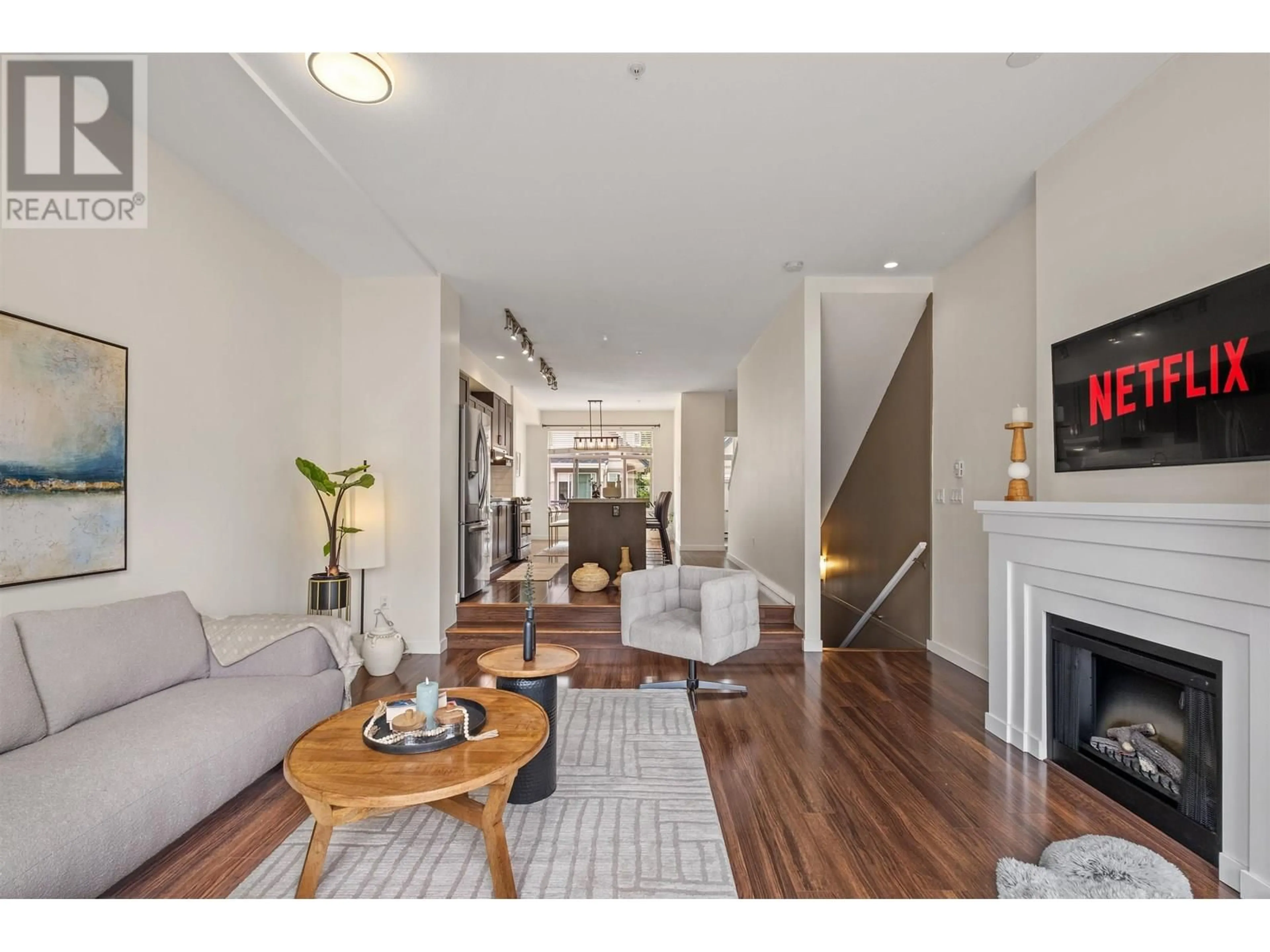 Living room with furniture, unknown for 713 PREMIER STREET, North Vancouver British Columbia V7J0A5
