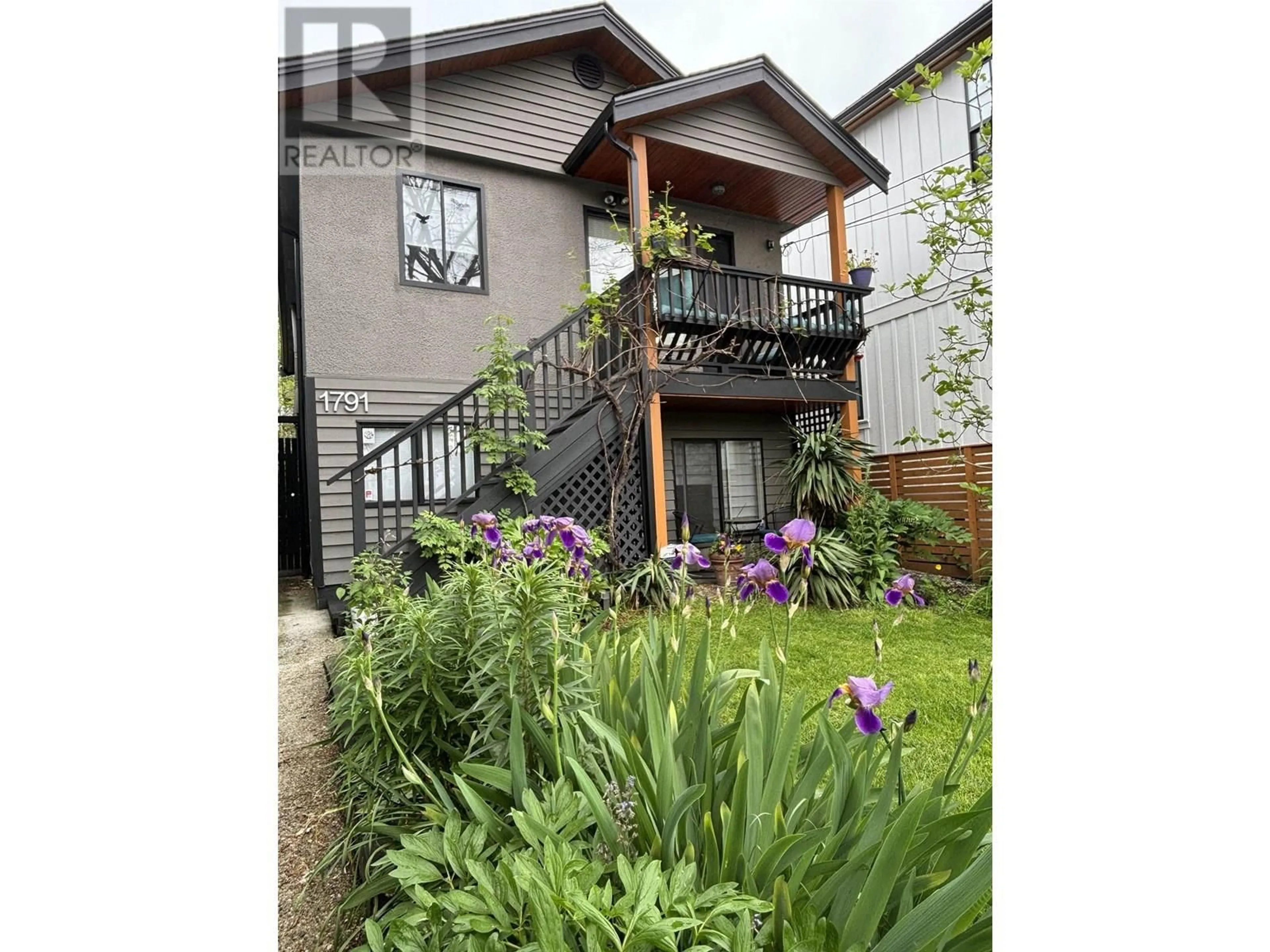 Patio, street for 1791 4TH AVENUE, Vancouver British Columbia V5N1J9