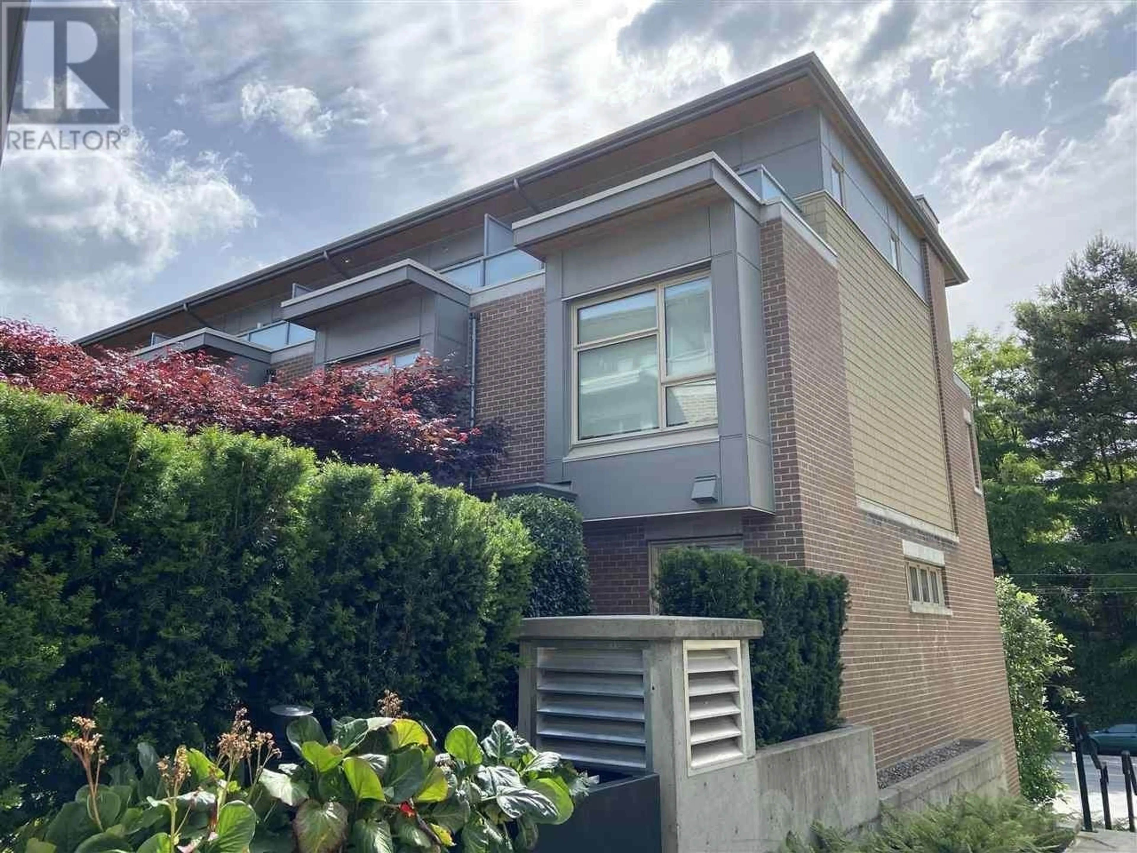 Home with brick exterior material, street for 5502 OAK STREET, Vancouver British Columbia V6M2V6