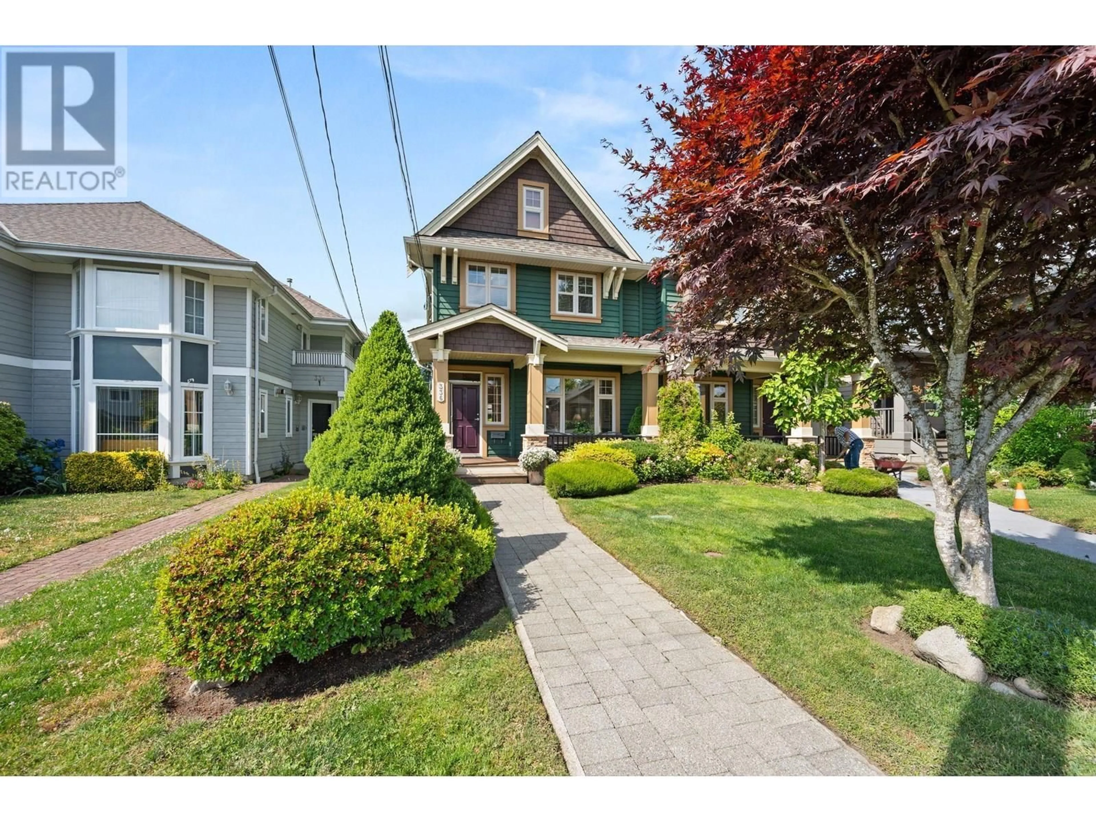 Unknown for 336 12TH STREET, North Vancouver British Columbia V7L2J9