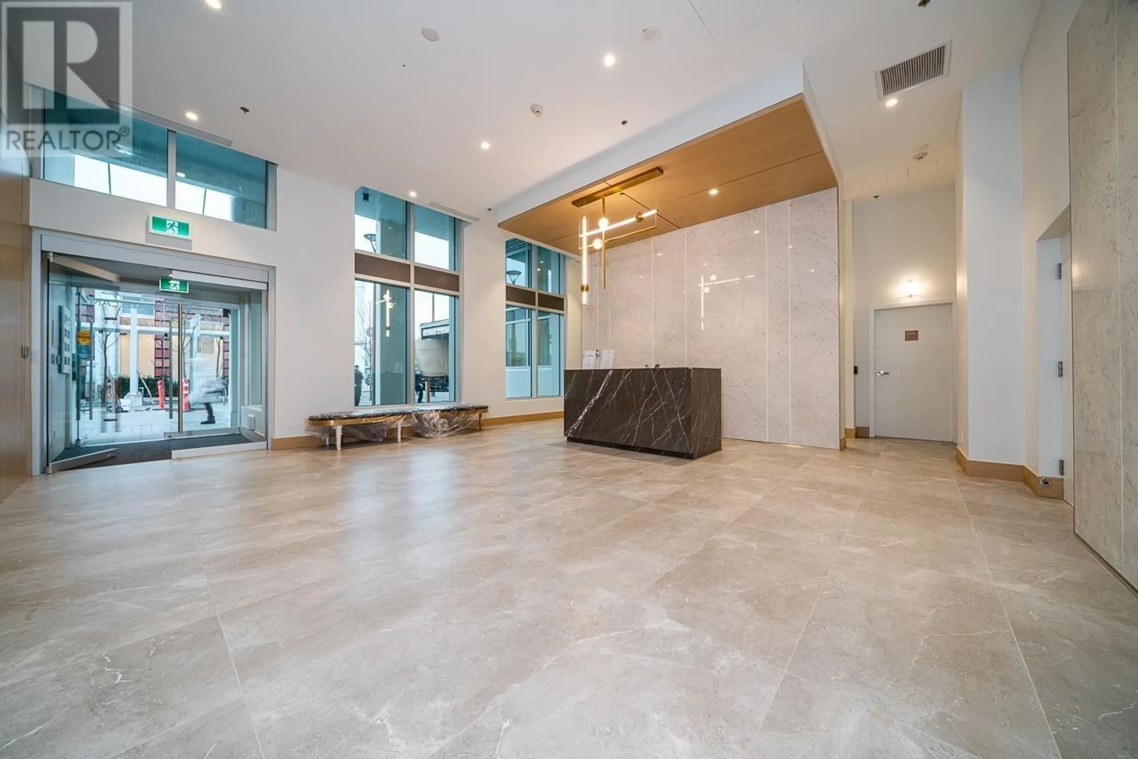 Lobby for 505 - 1675 LIONS GATE LANE, North Vancouver British Columbia V7P3B4