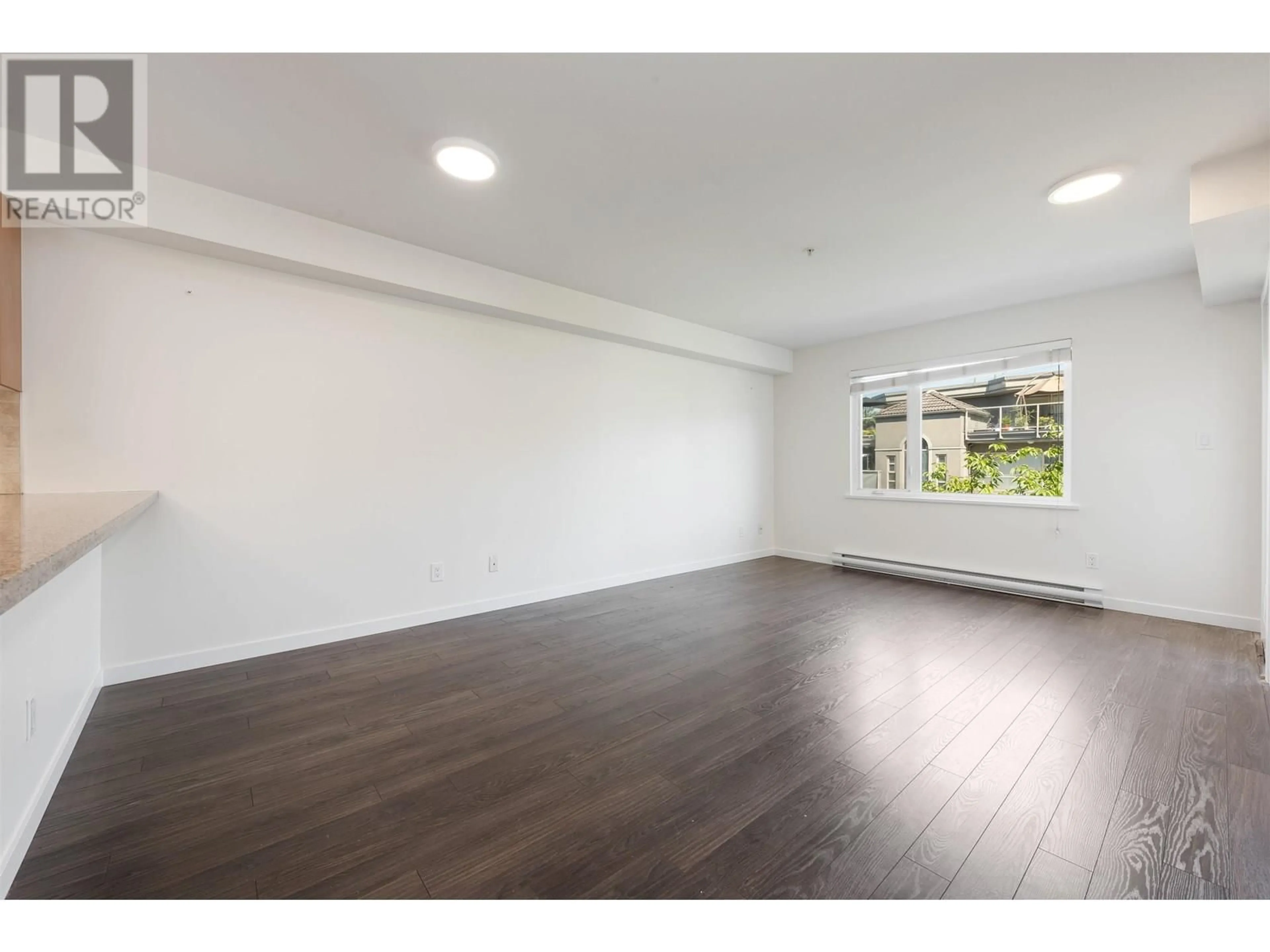 A pic of a room for 303 - 2373 ATKINS AVENUE, Port Coquitlam British Columbia V3C1Y7
