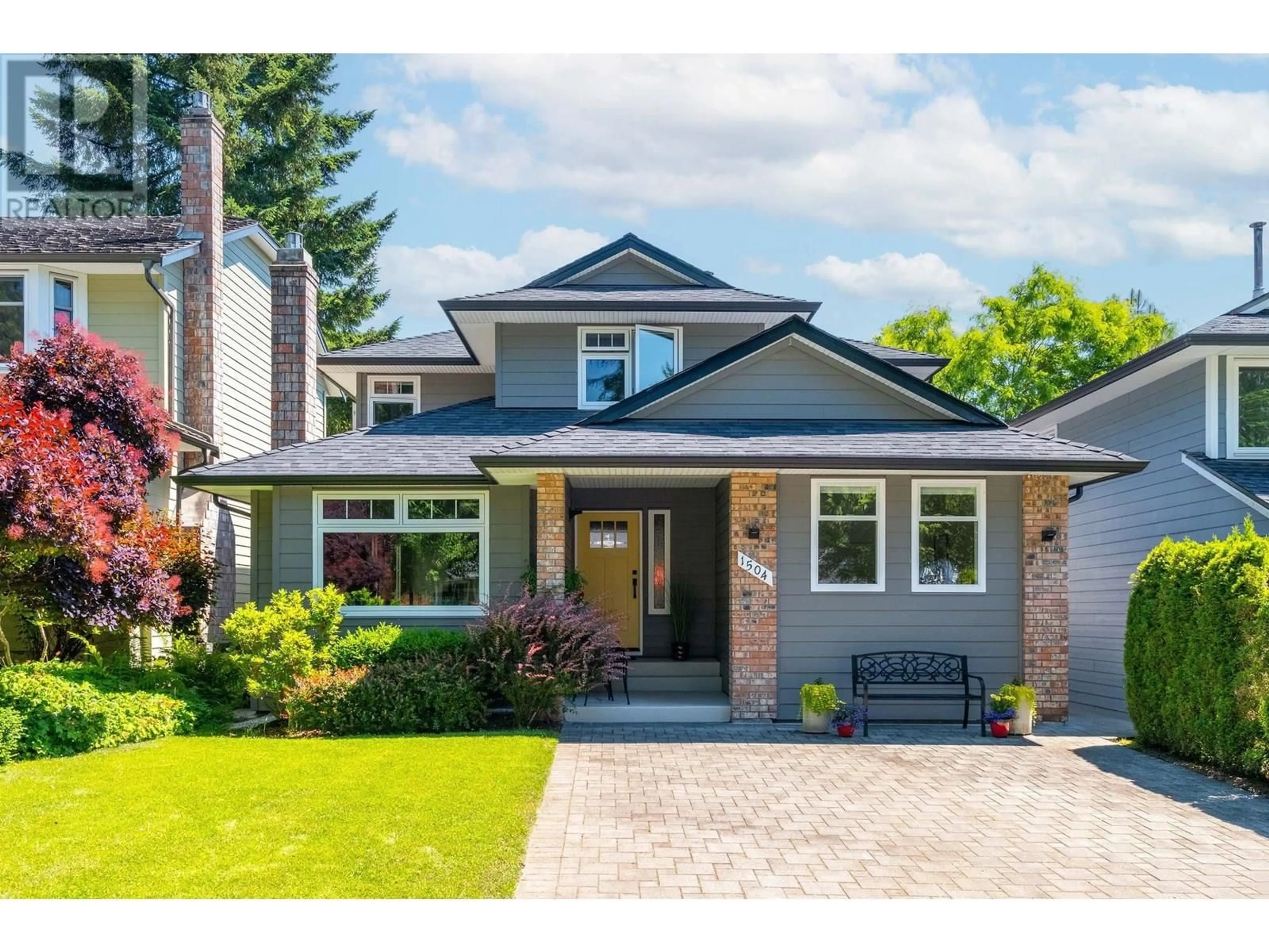 Home with brick exterior material, street for 1504 JUBILEE COURT, North Vancouver British Columbia V7G2B9