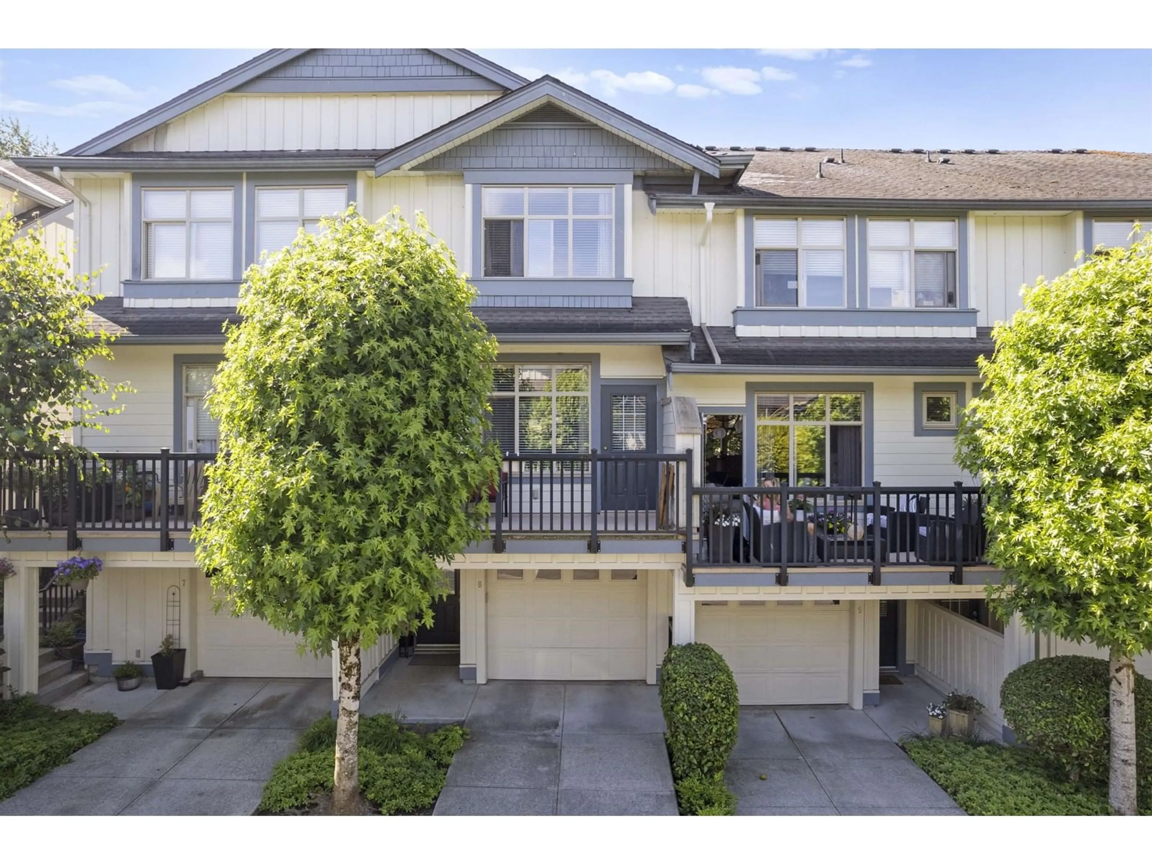 Unknown for 8 - 21661 88, Langley British Columbia V1M4E6