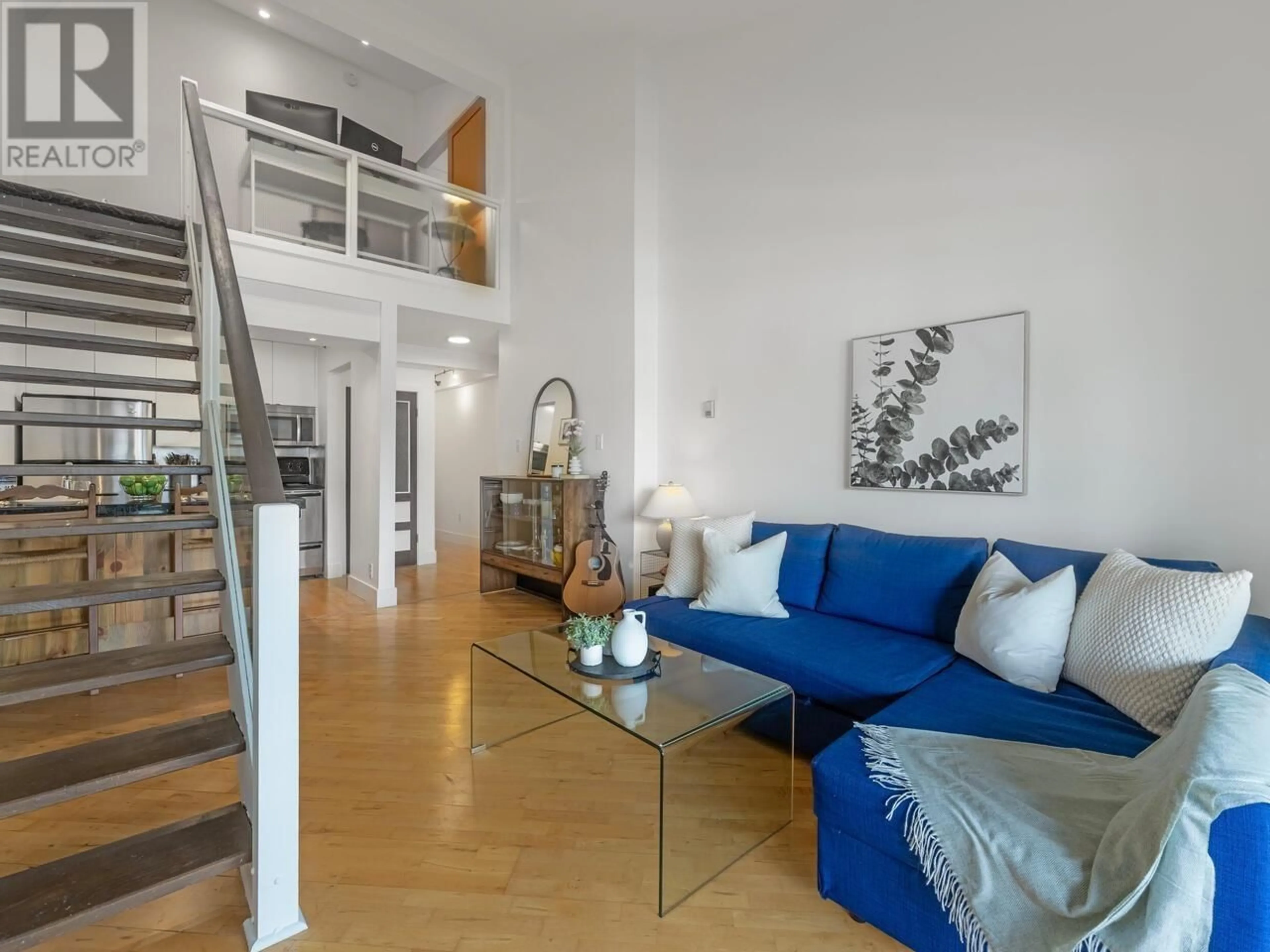 Living room with furniture, unknown for 408 - 1549 KITCHENER STREET, Vancouver British Columbia V5L2V8