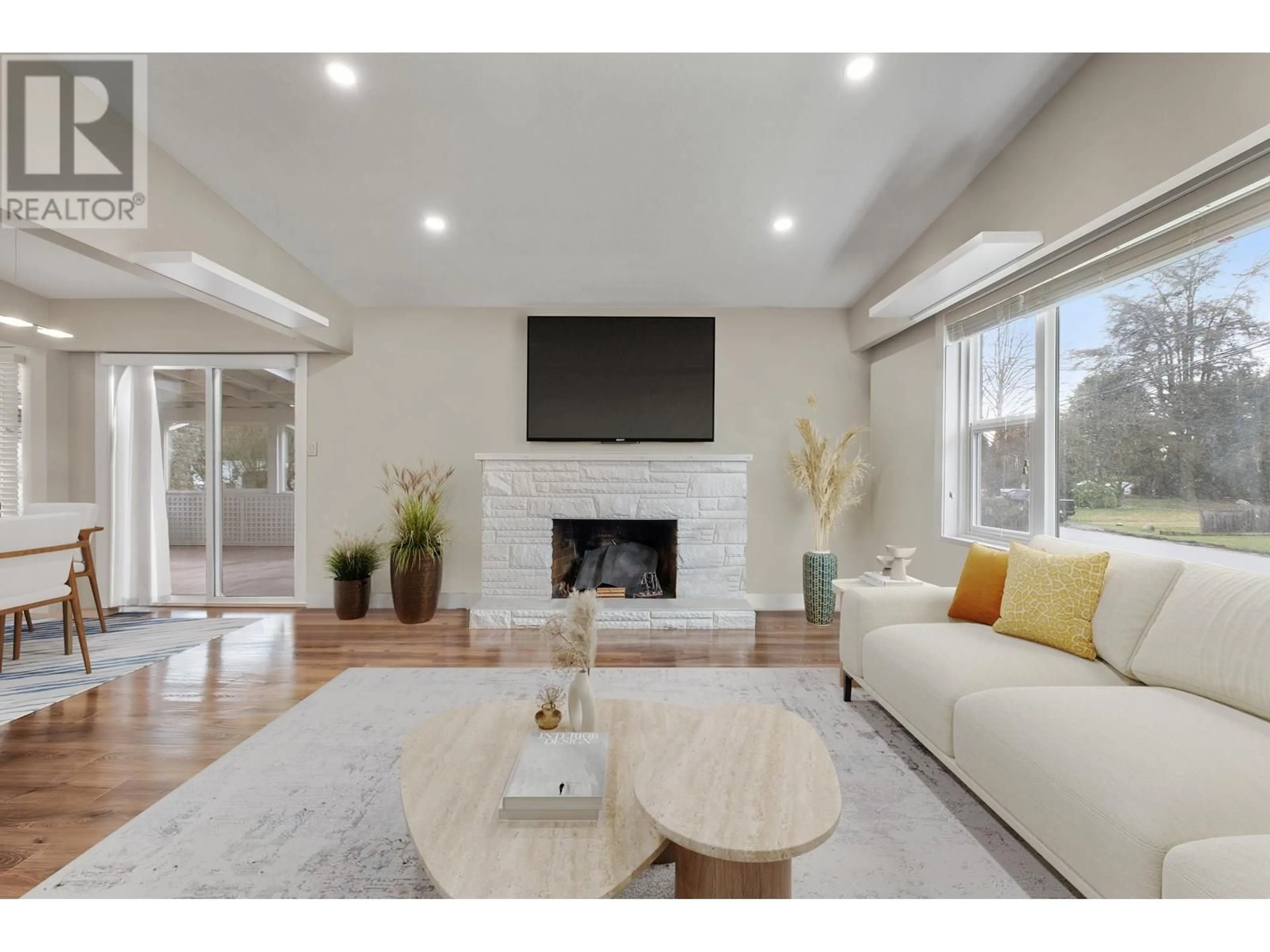 Living room with furniture, unknown for 12042 YORK STREET, Maple Ridge British Columbia V2X5R9