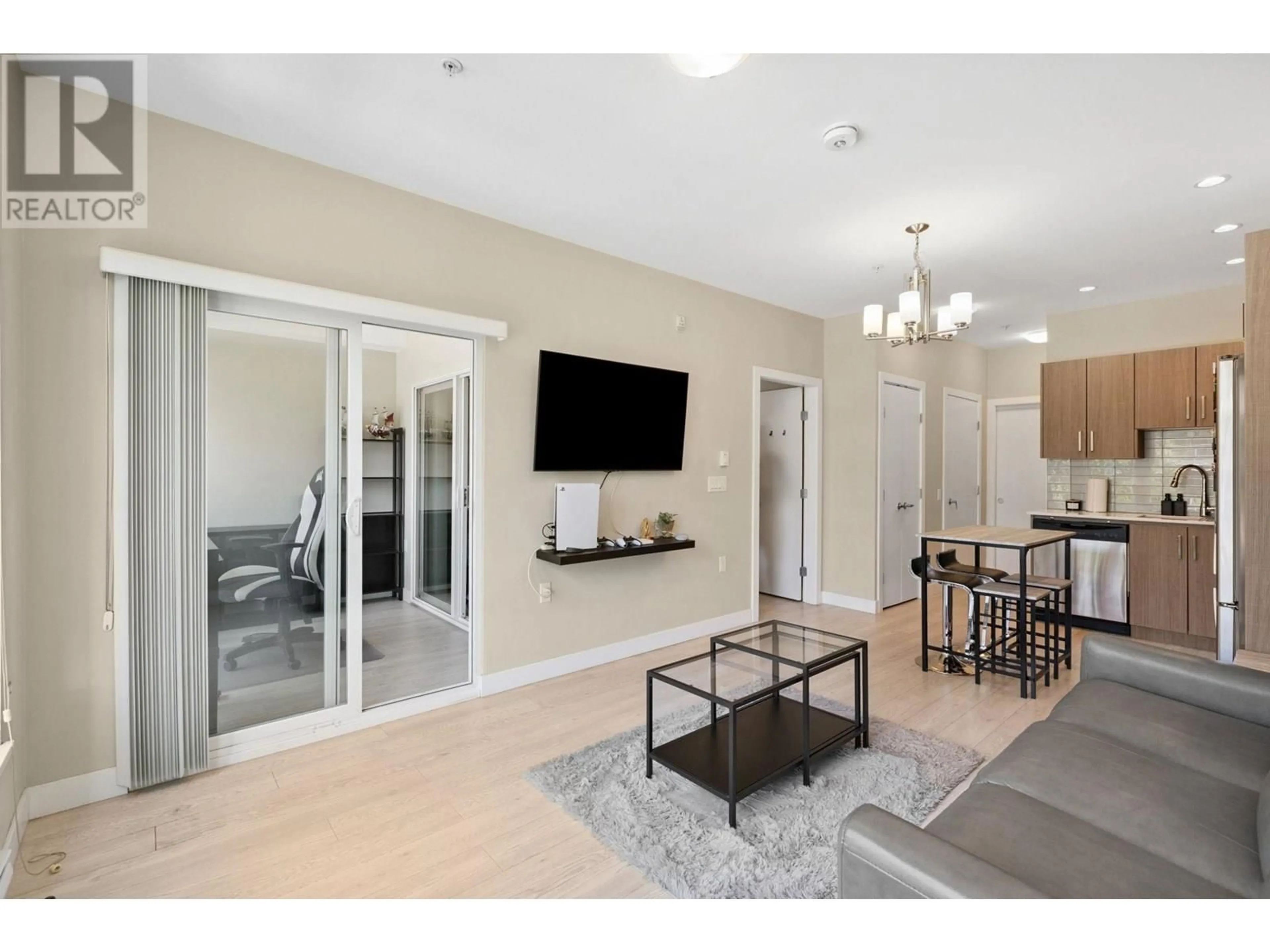 Unknown for 218 - 1838 RENFREW STREET, Vancouver British Columbia V5M3H9