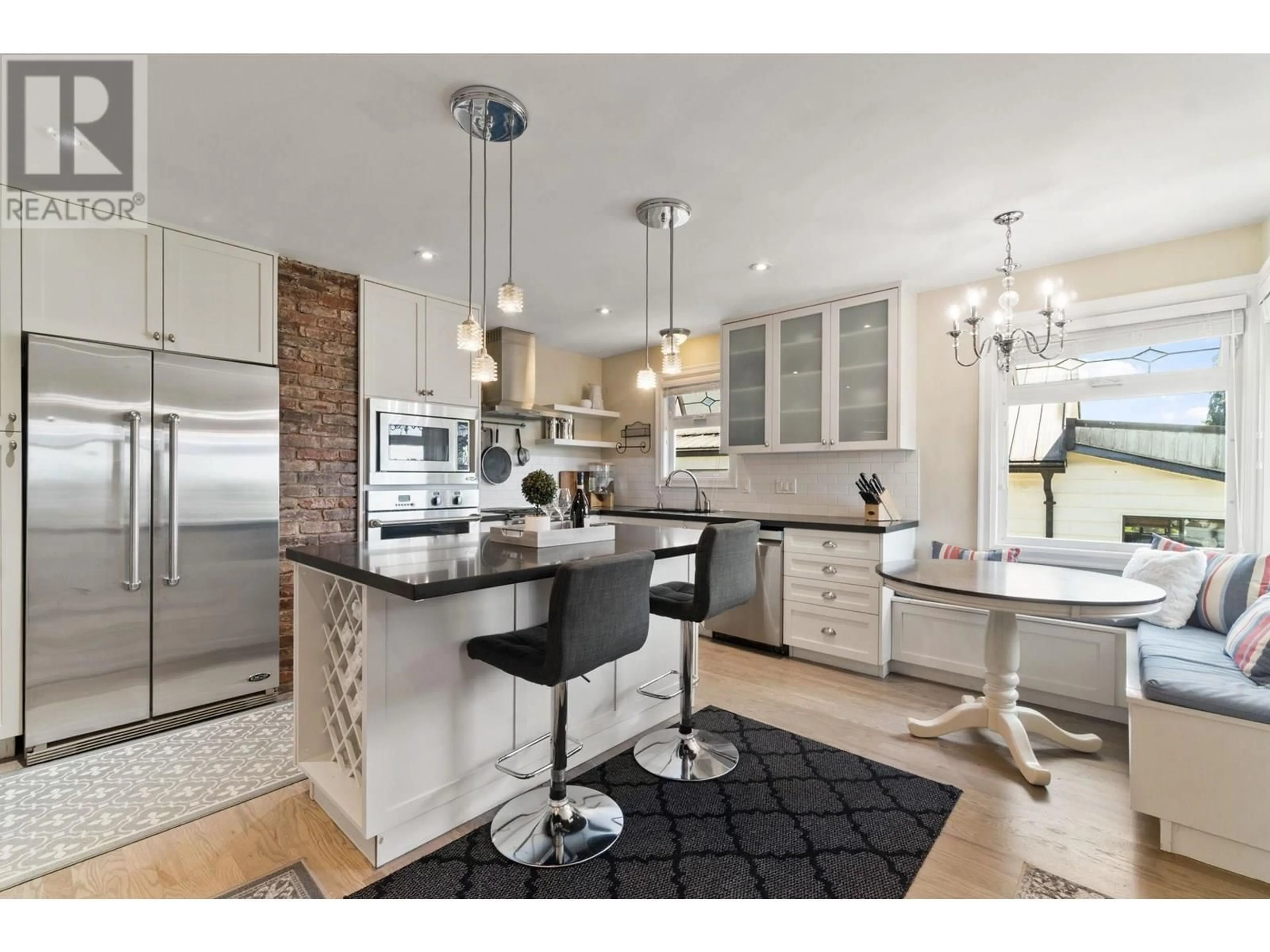 Open concept kitchen, ceramic/tile floor for 358 ALBERTA STREET, New Westminster British Columbia V3L3J5