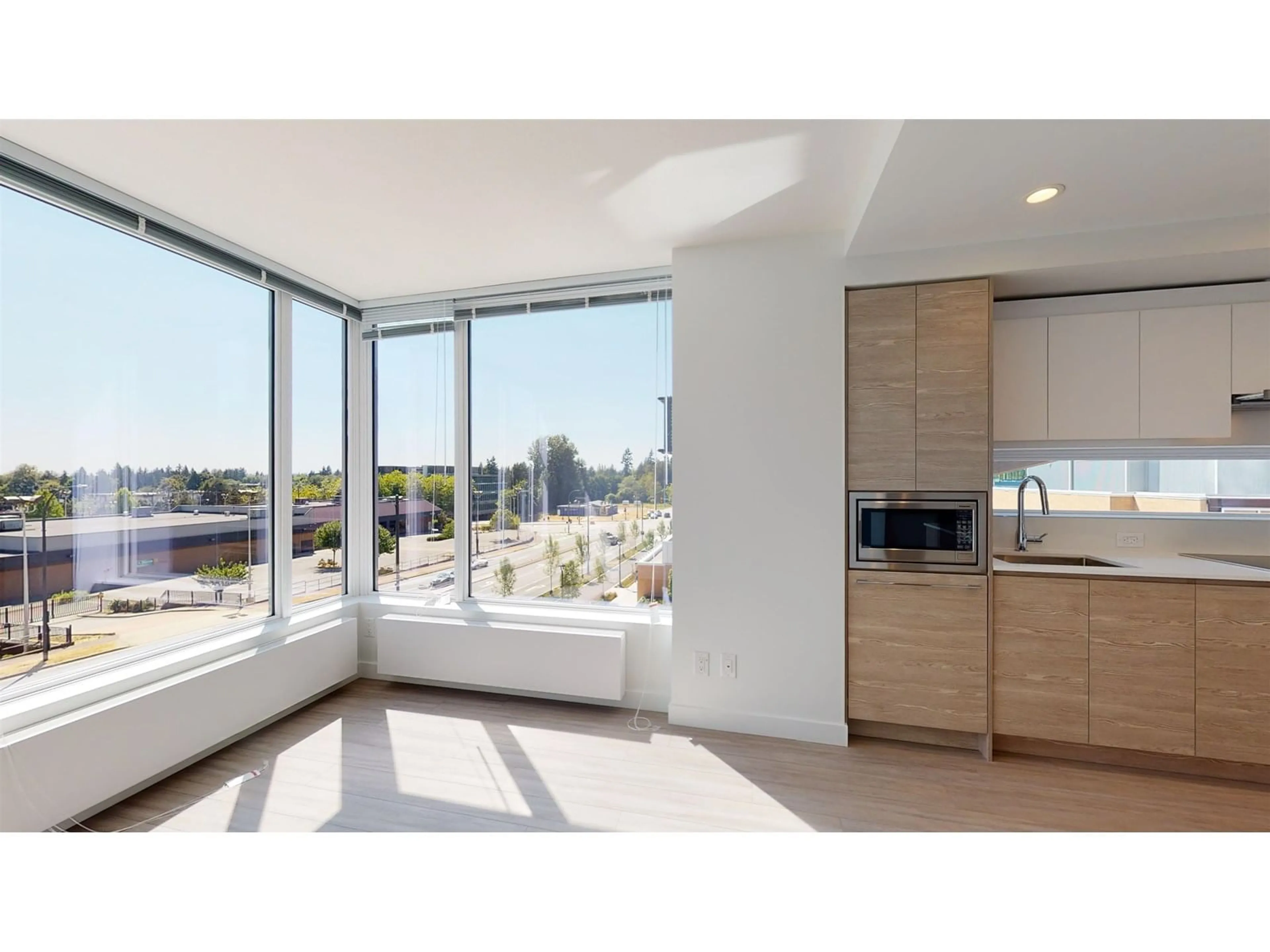 Unknown for 303 - 13655 FRASER, Surrey British Columbia V3T0P8