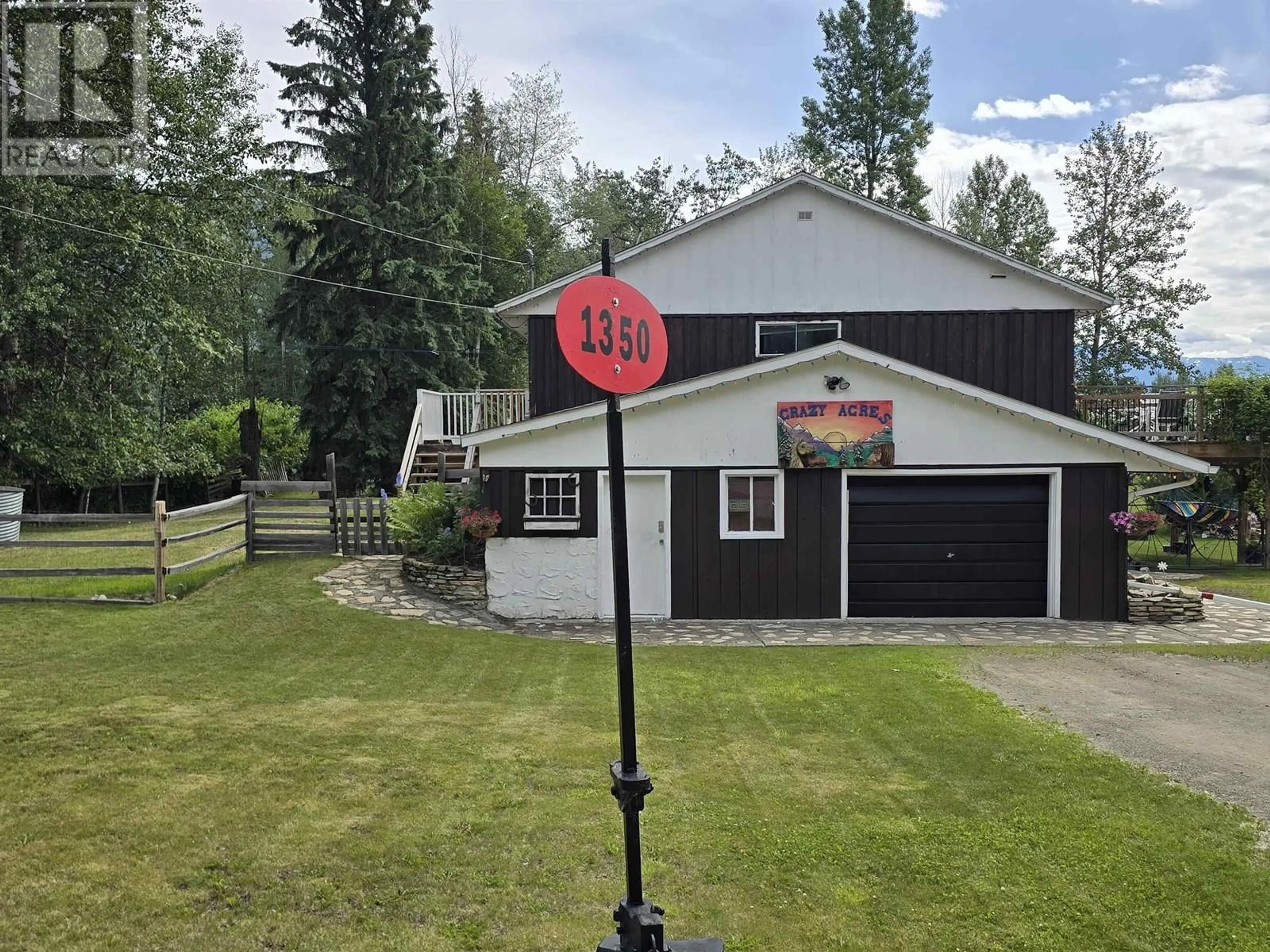 A pic from outside/outdoor area/front of a property/back of a property/a pic from drone, street for 1350 DYKE ROAD, McBride British Columbia V0J2E0