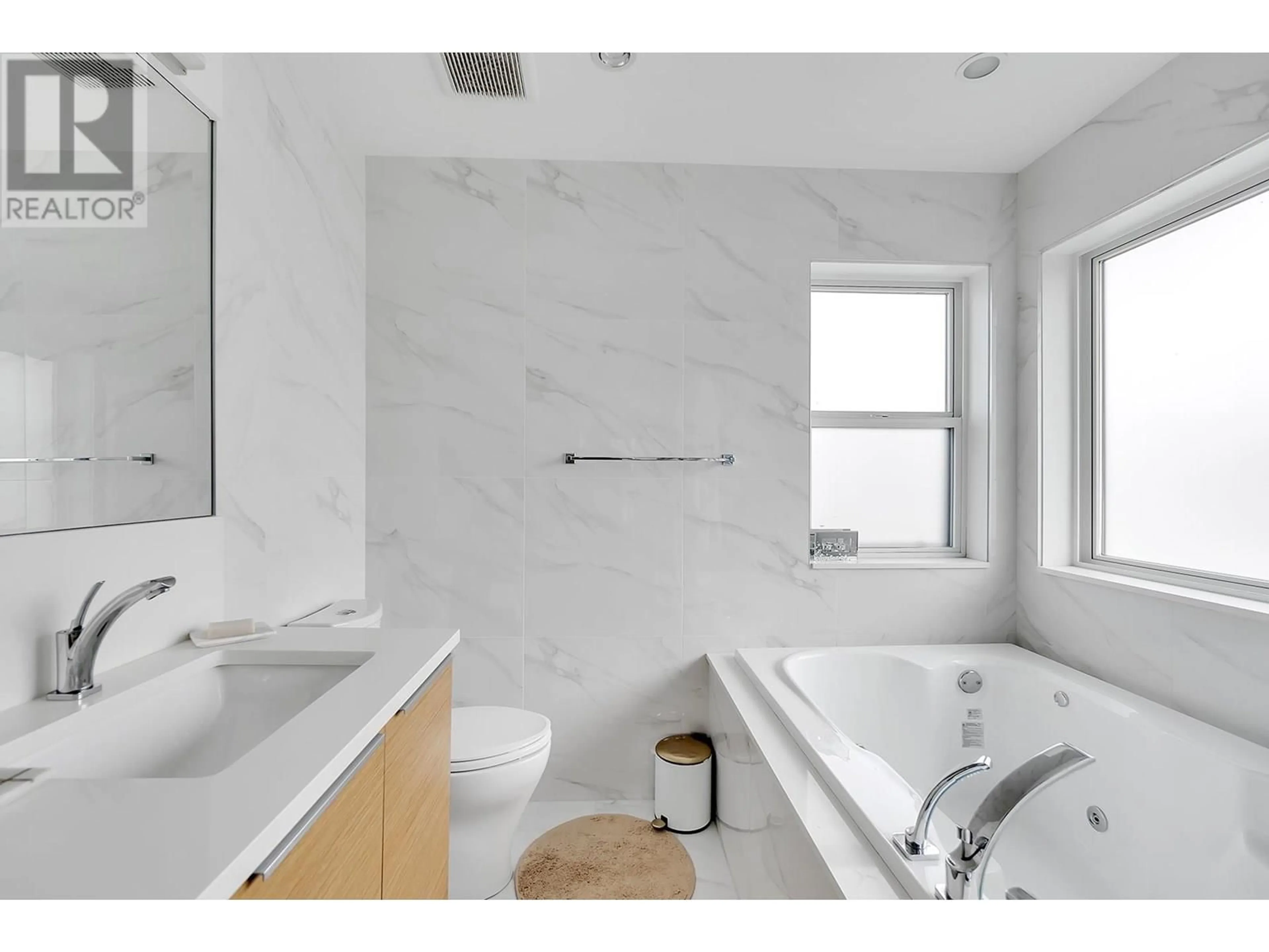 Standard bathroom, ceramic/tile floor for 12323 248 ST STREET, Maple Ridge British Columbia V4R1J9