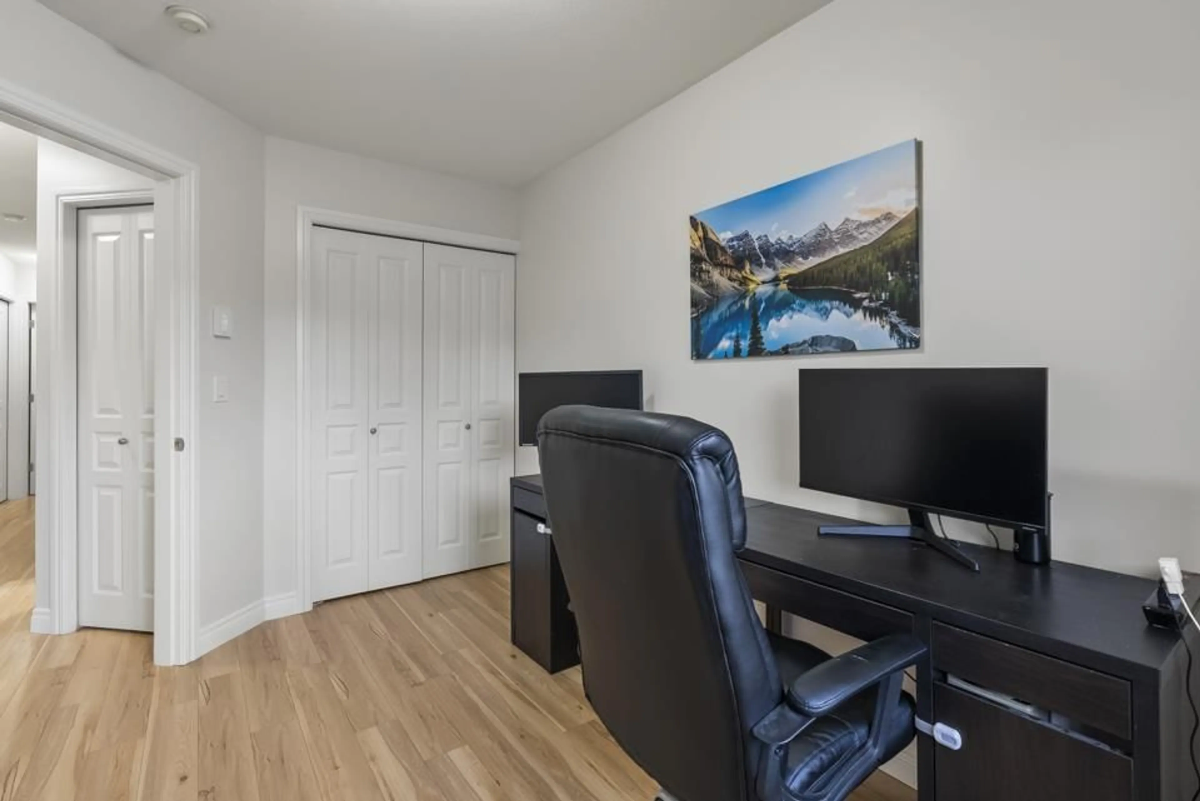 A pic of a room for 1 - 8726 159, Surrey British Columbia V4N0A8