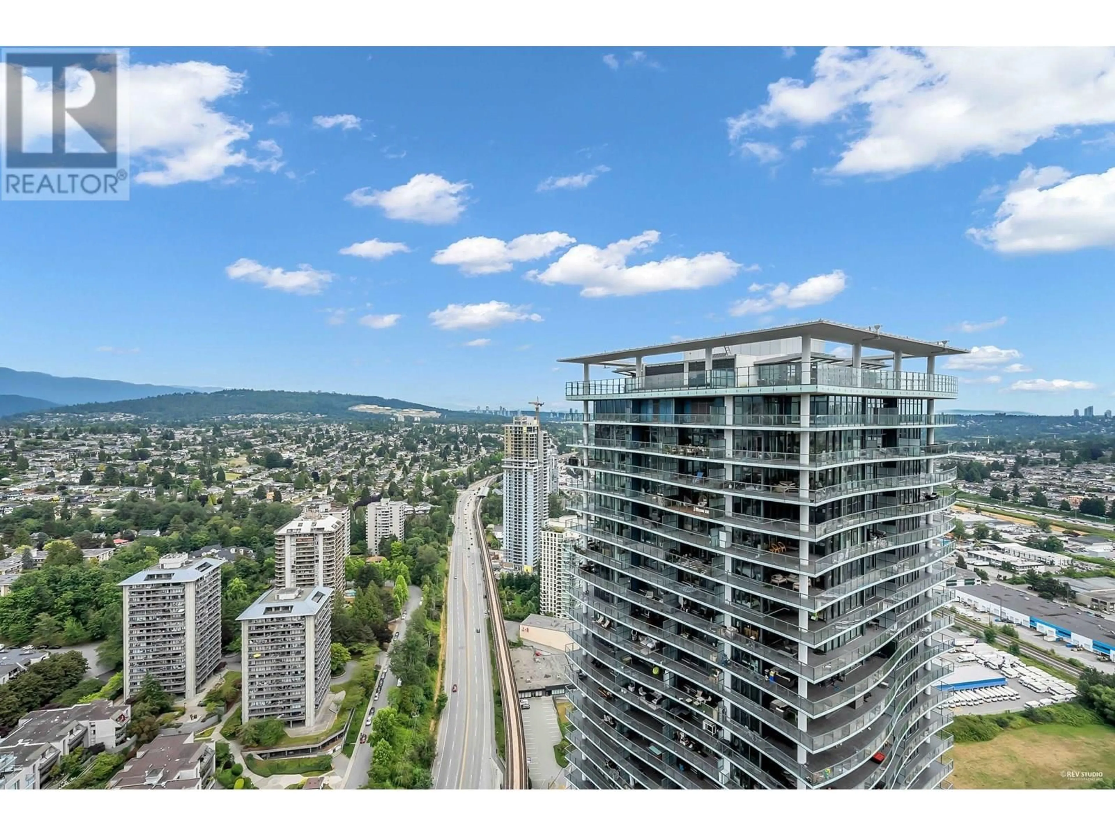 A pic from outside/outdoor area/front of a property/back of a property/a pic from drone, city buildings view from balcony for 4504 - 4880 LOUGHEED HIGHWAY, Burnaby British Columbia V5C0N1