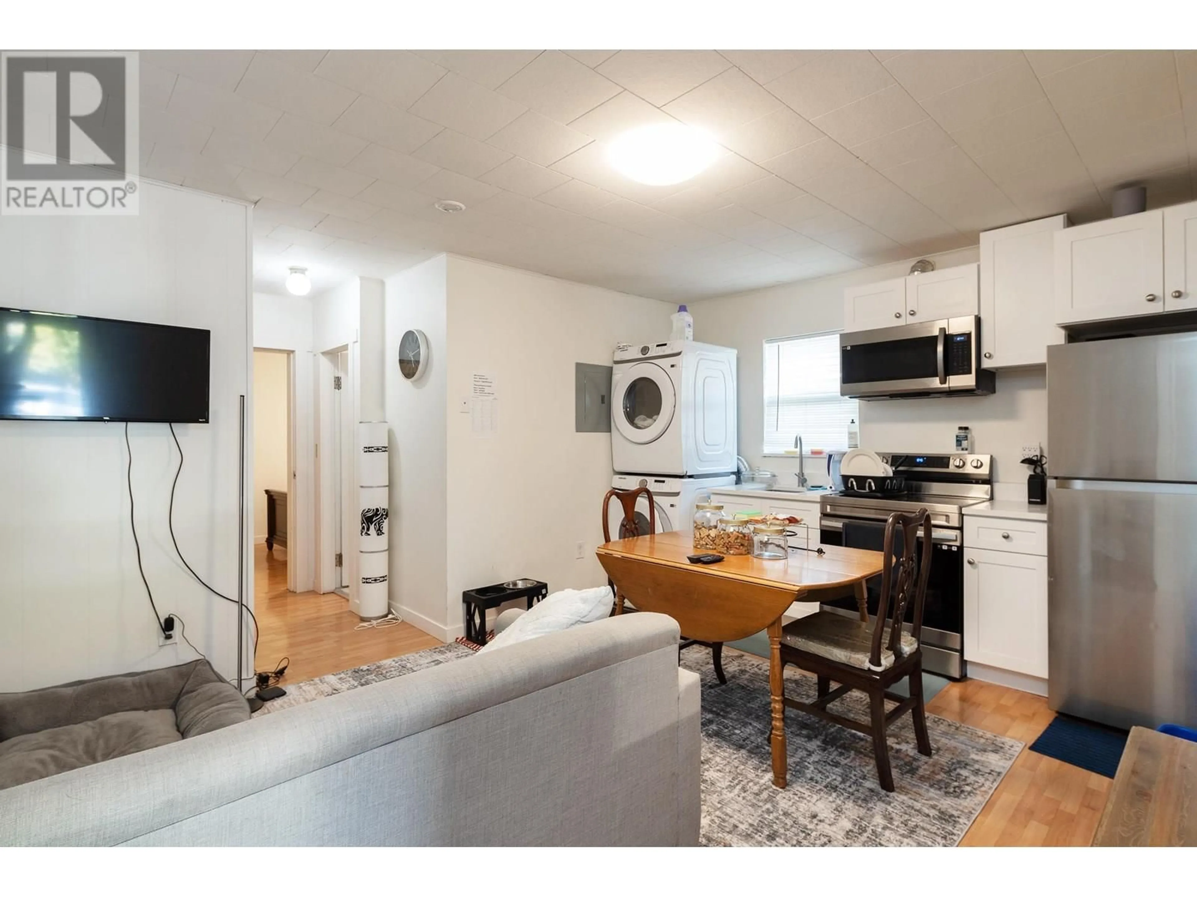 Unknown for 38047 FOURTH AVENUE, Squamish British Columbia V8B0A9