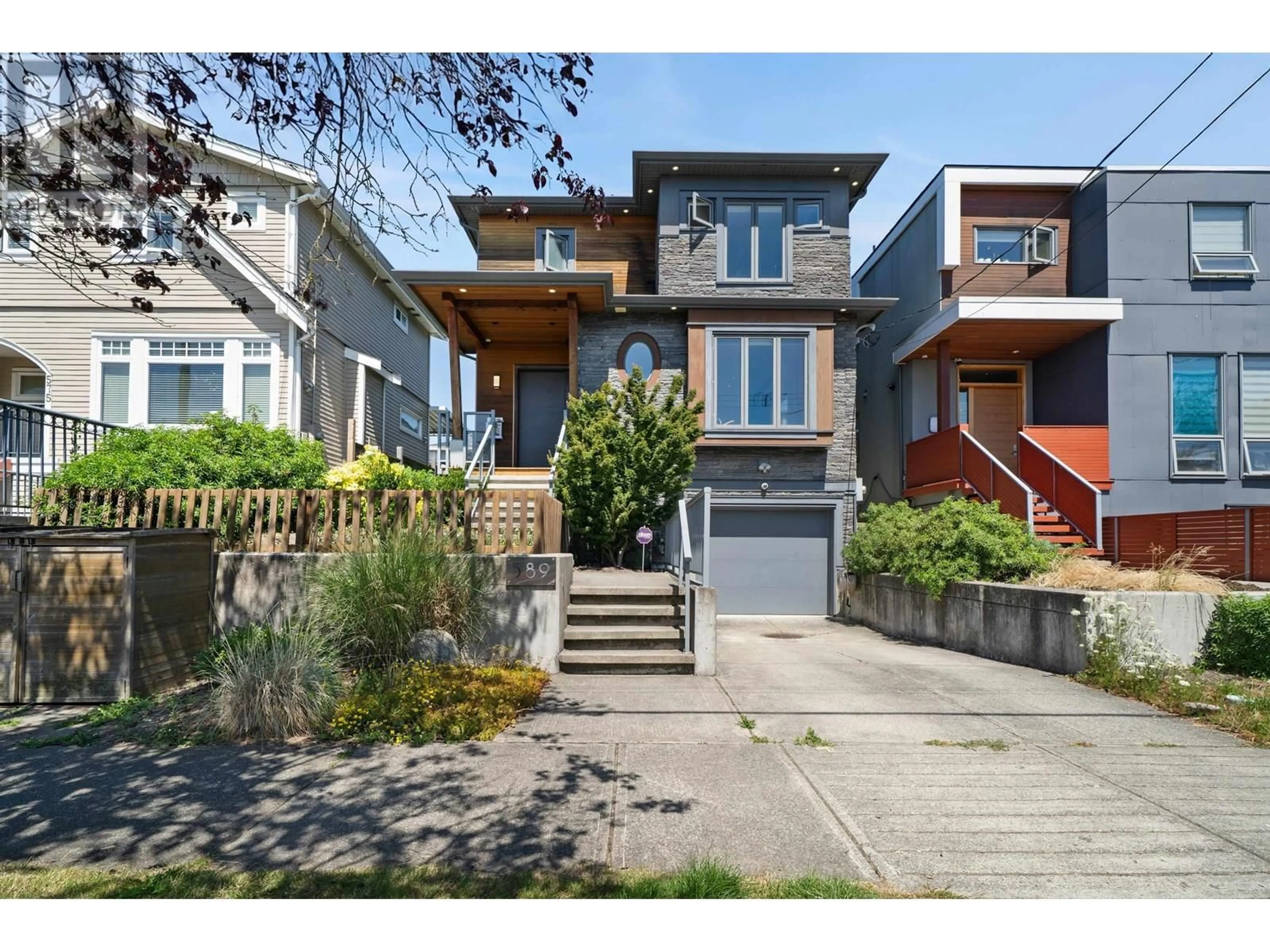 Unknown for 589 62ND AVENUE, Vancouver British Columbia V5X2G3