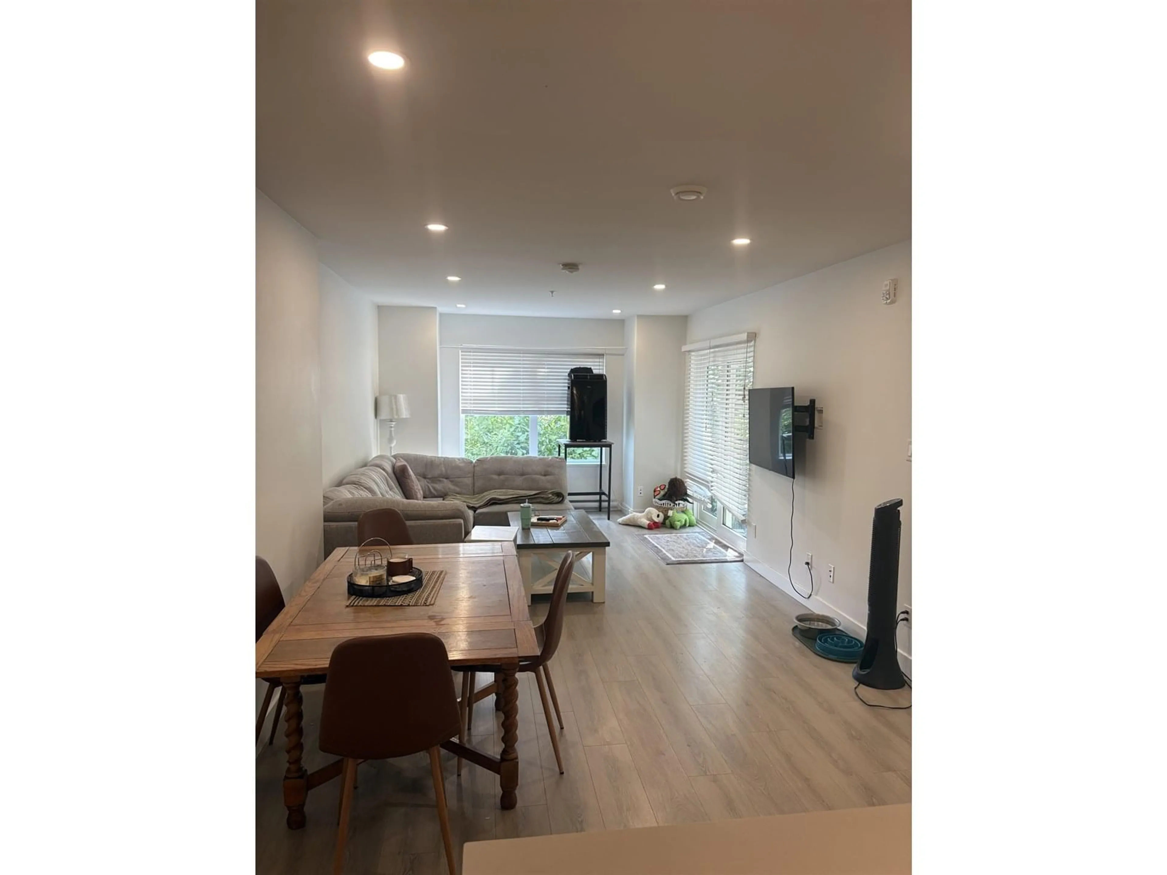 A pic of a room for 268 - 27358 32, Langley British Columbia V4W3M5