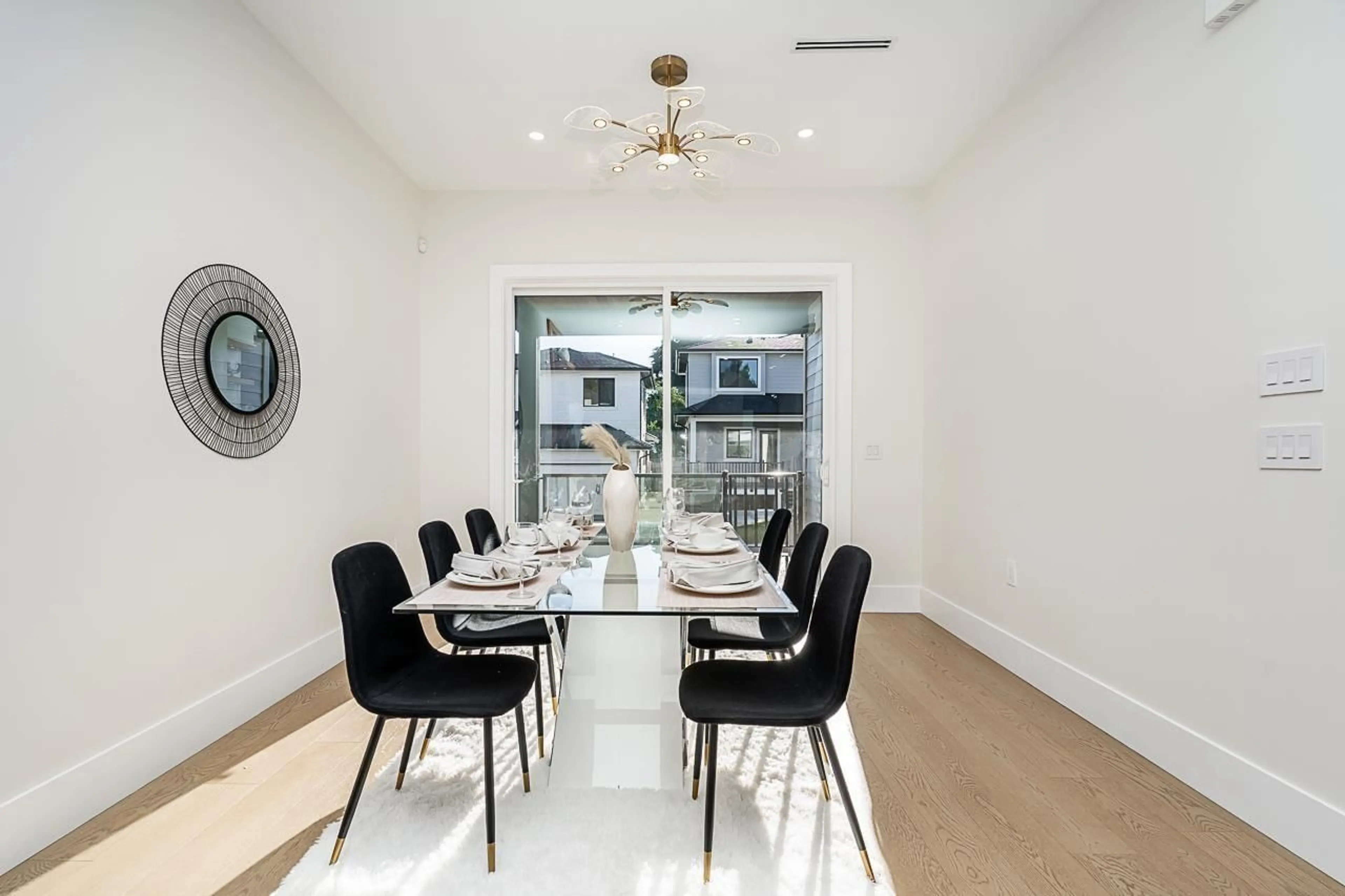 Dining room, ceramic/tile floor for 1917 168, Surrey British Columbia V3Z1A2