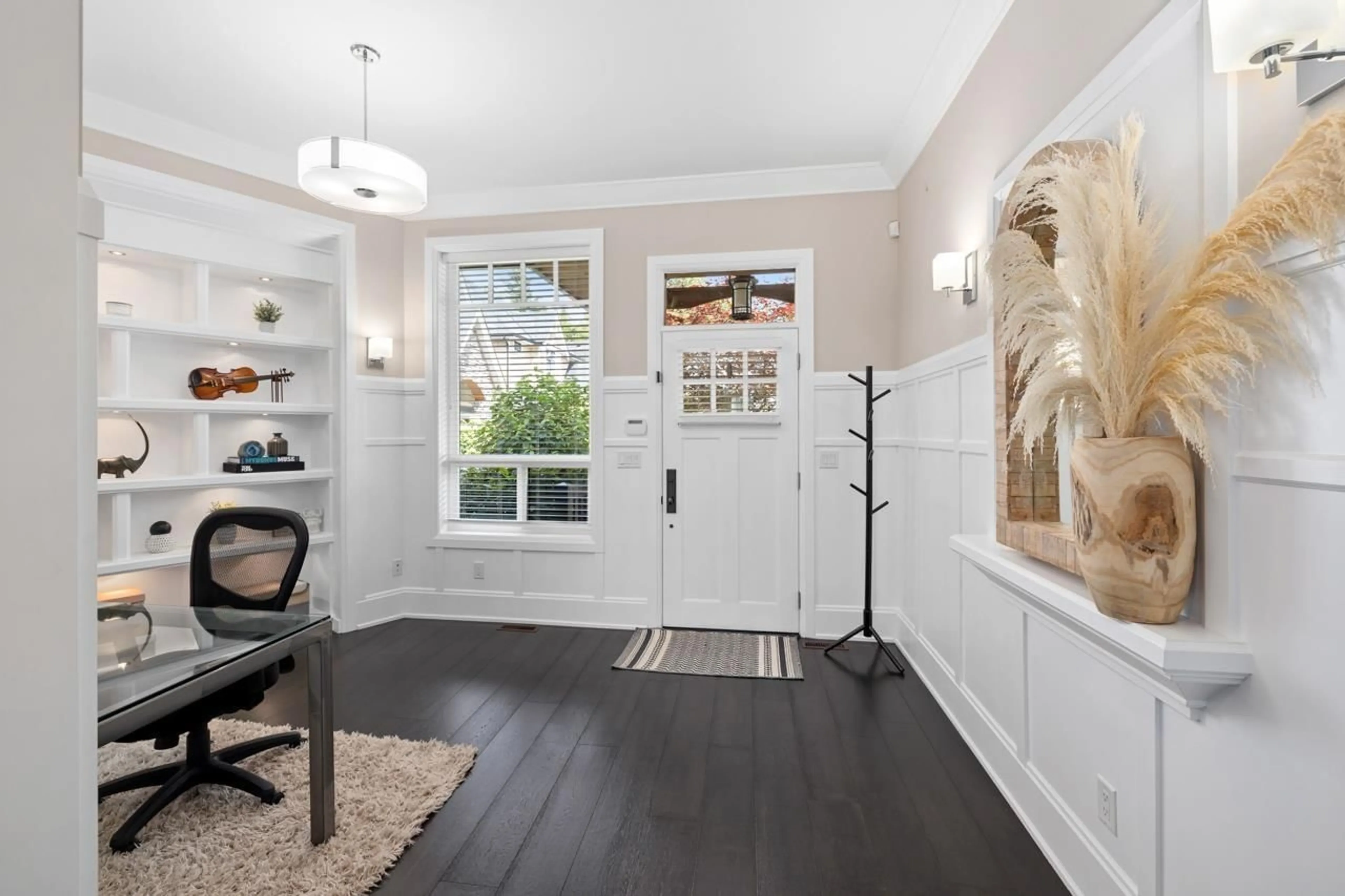 Indoor entryway for 327 171A, Surrey British Columbia V3Z9P5
