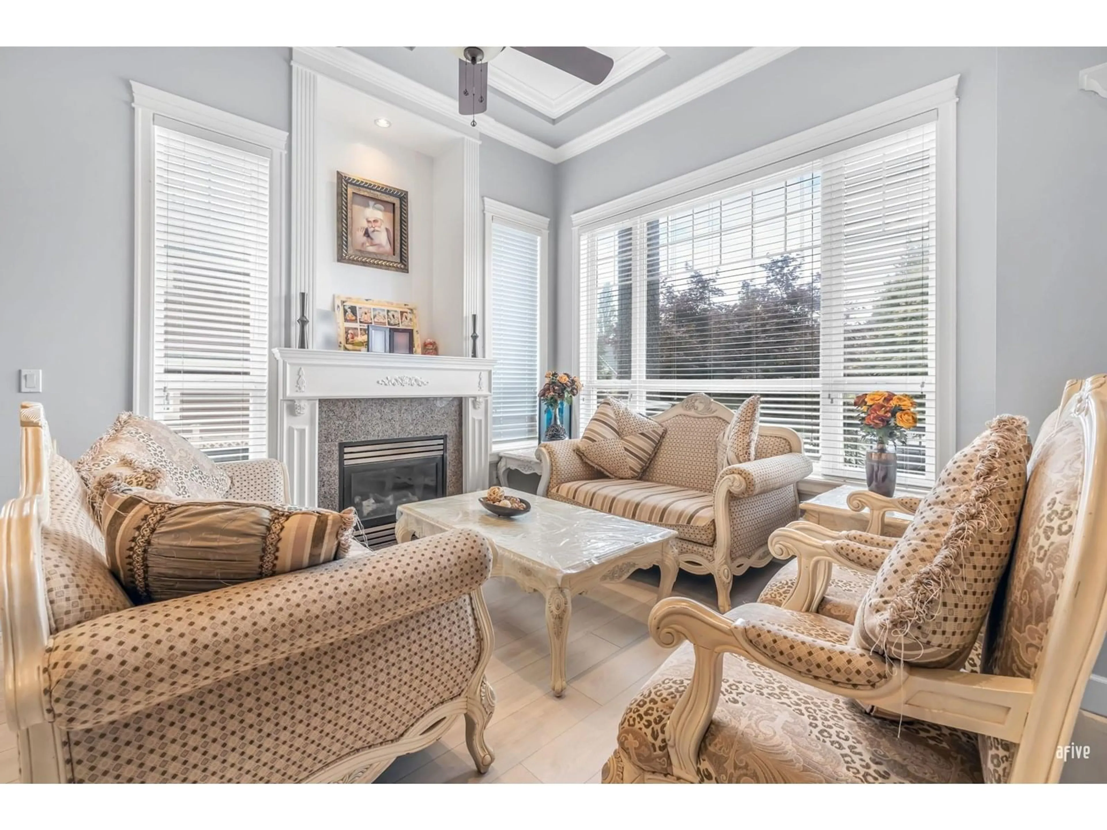 Living room with furniture, unknown for 12788 105A, Surrey British Columbia V3V0A6