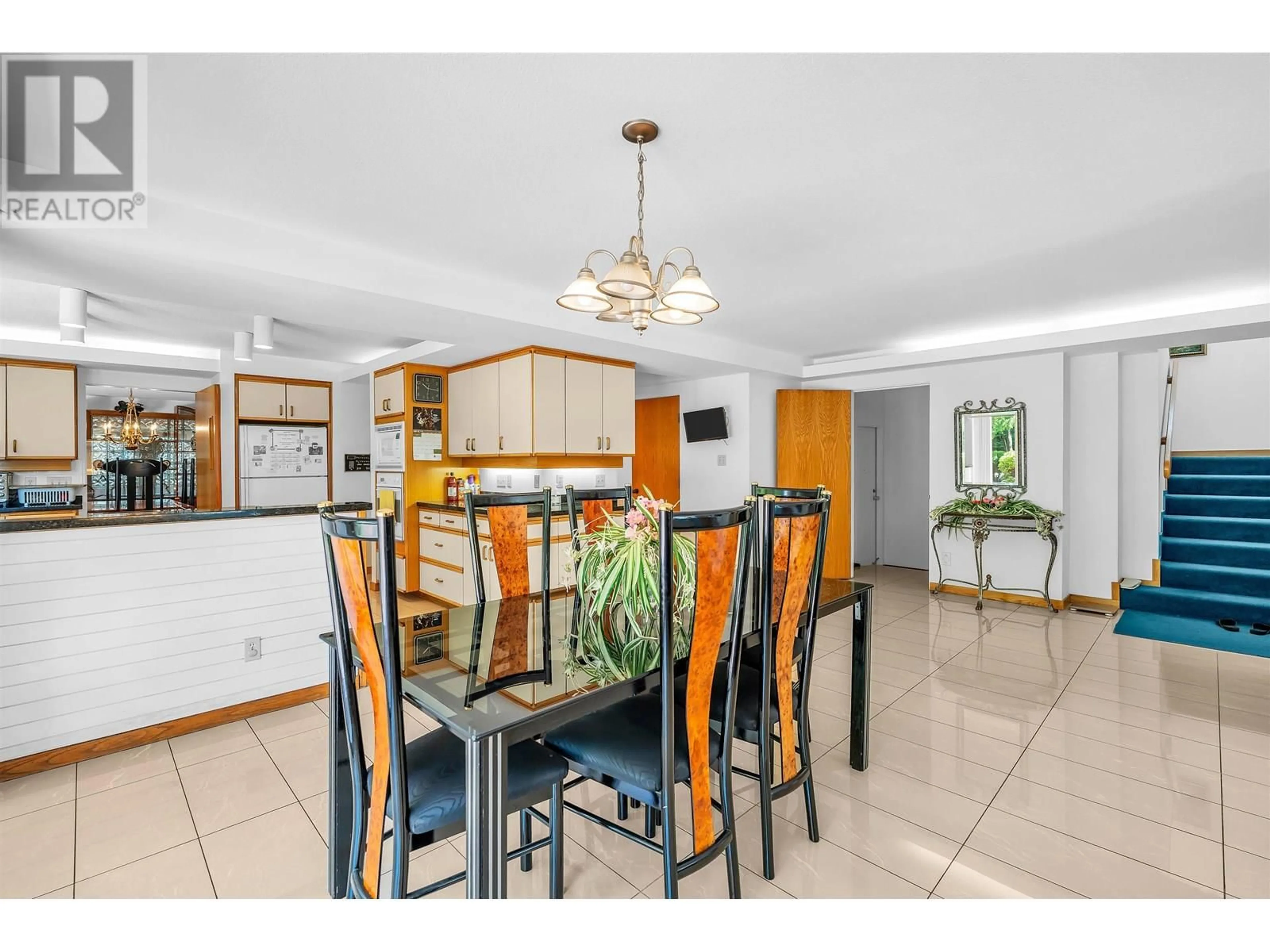 Dining room, ceramic/tile floor for 10520 SIDAWAY ROAD, Richmond British Columbia V6W1C4
