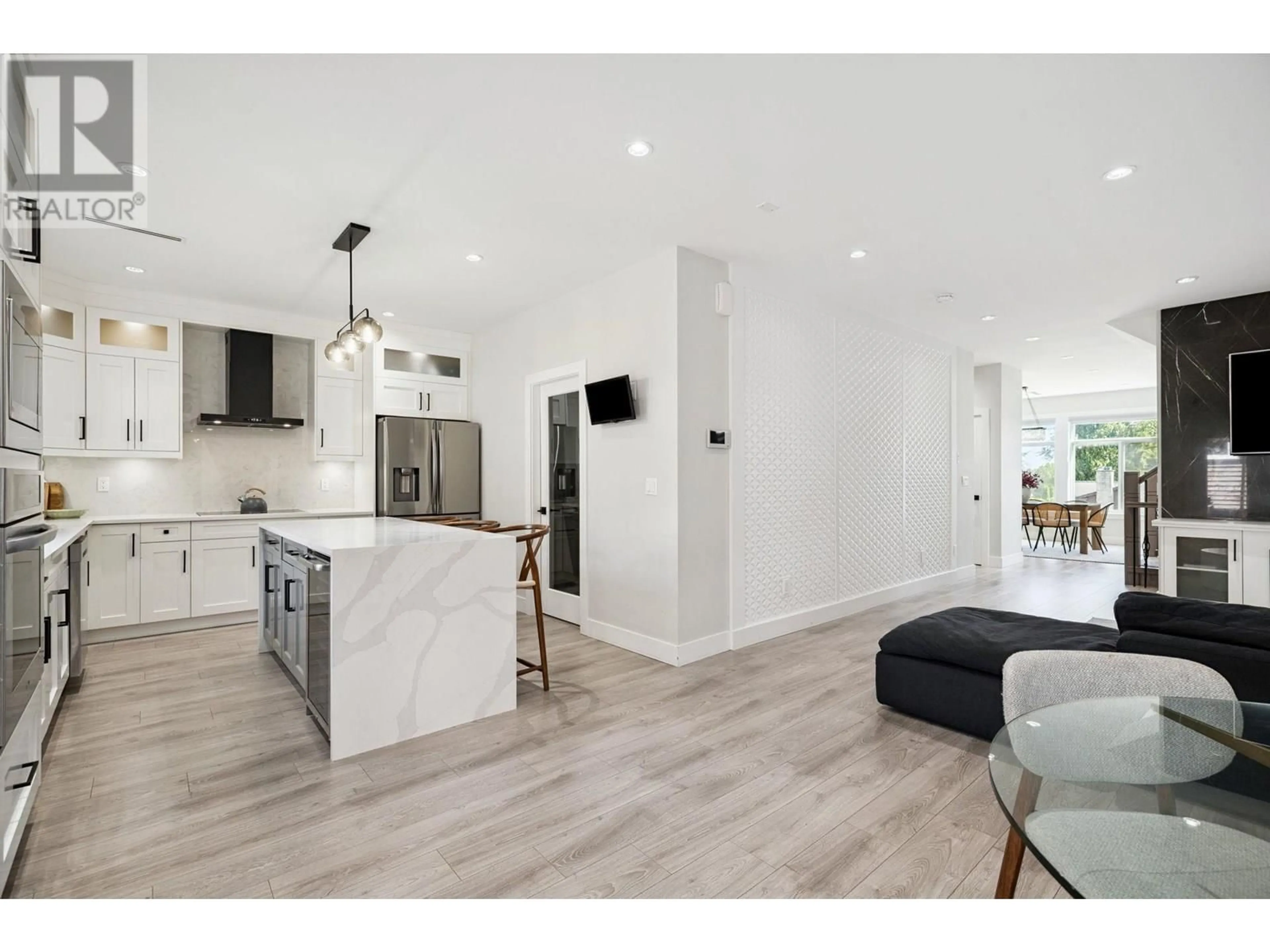 Open concept kitchen, unknown for 3431 VICTORIA DRIVE, Coquitlam British Columbia V3B2V5