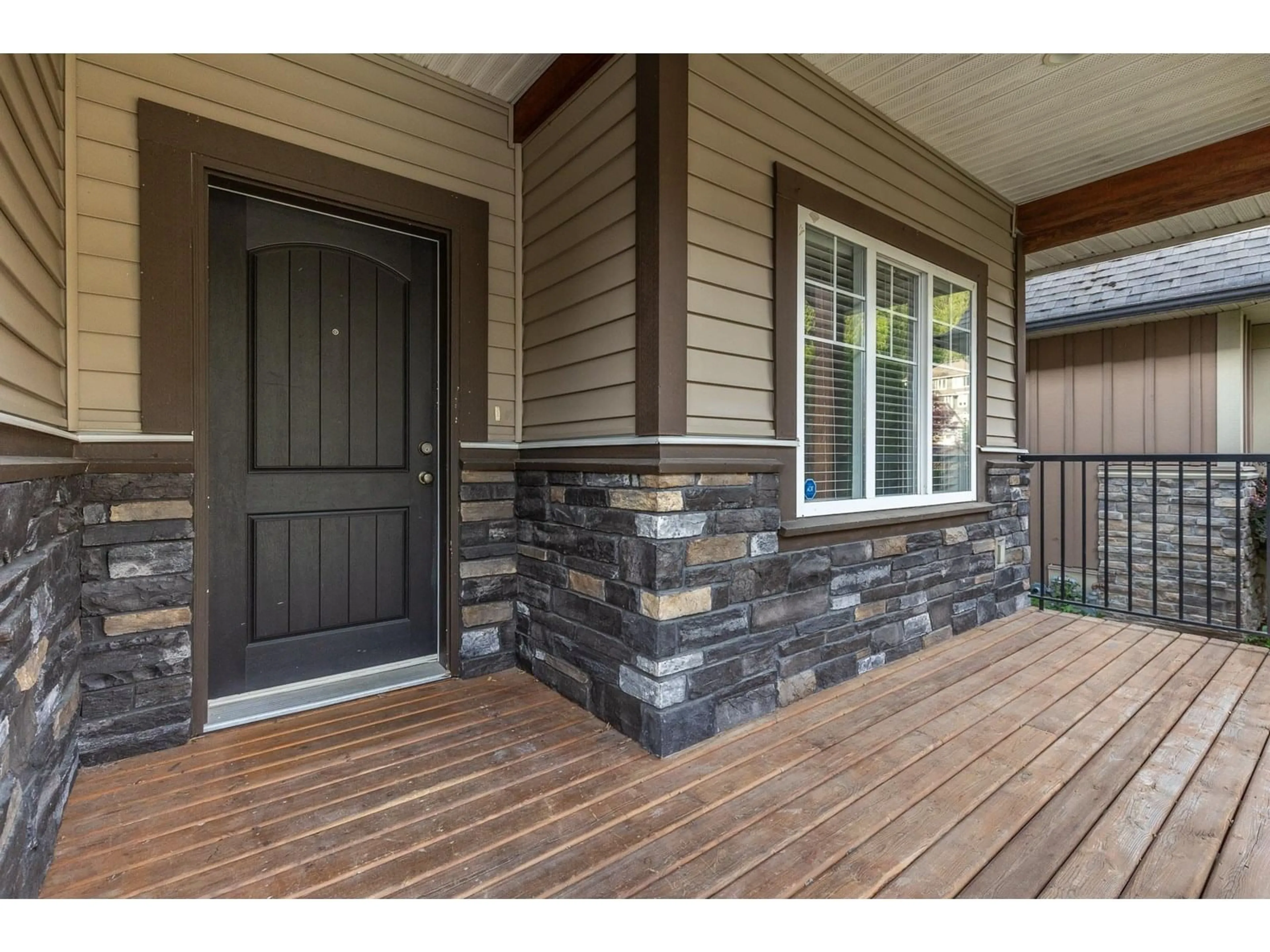 Indoor entryway for 8480 BRADSHAW PLACE, Chilliwack British Columbia V4Z0A7