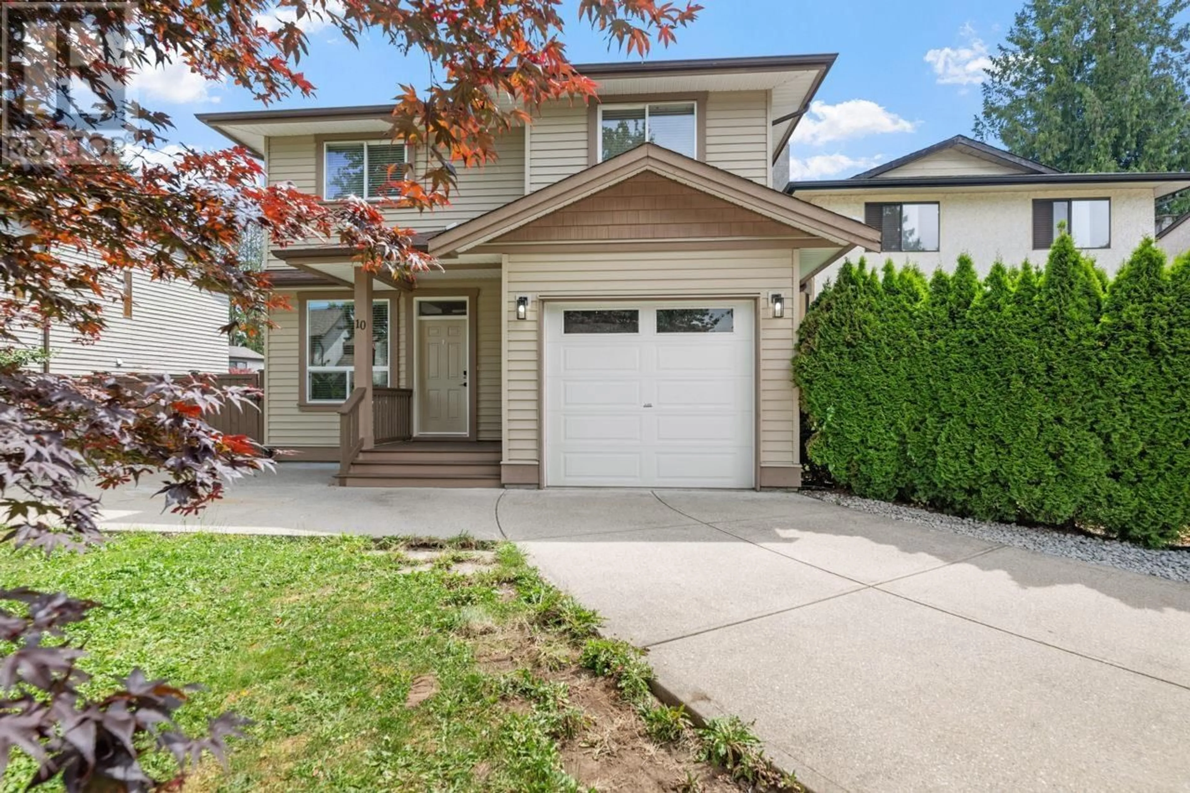 Home with vinyl exterior material, street for 10 - 12123 222 STREET, Maple Ridge British Columbia V2X5W4