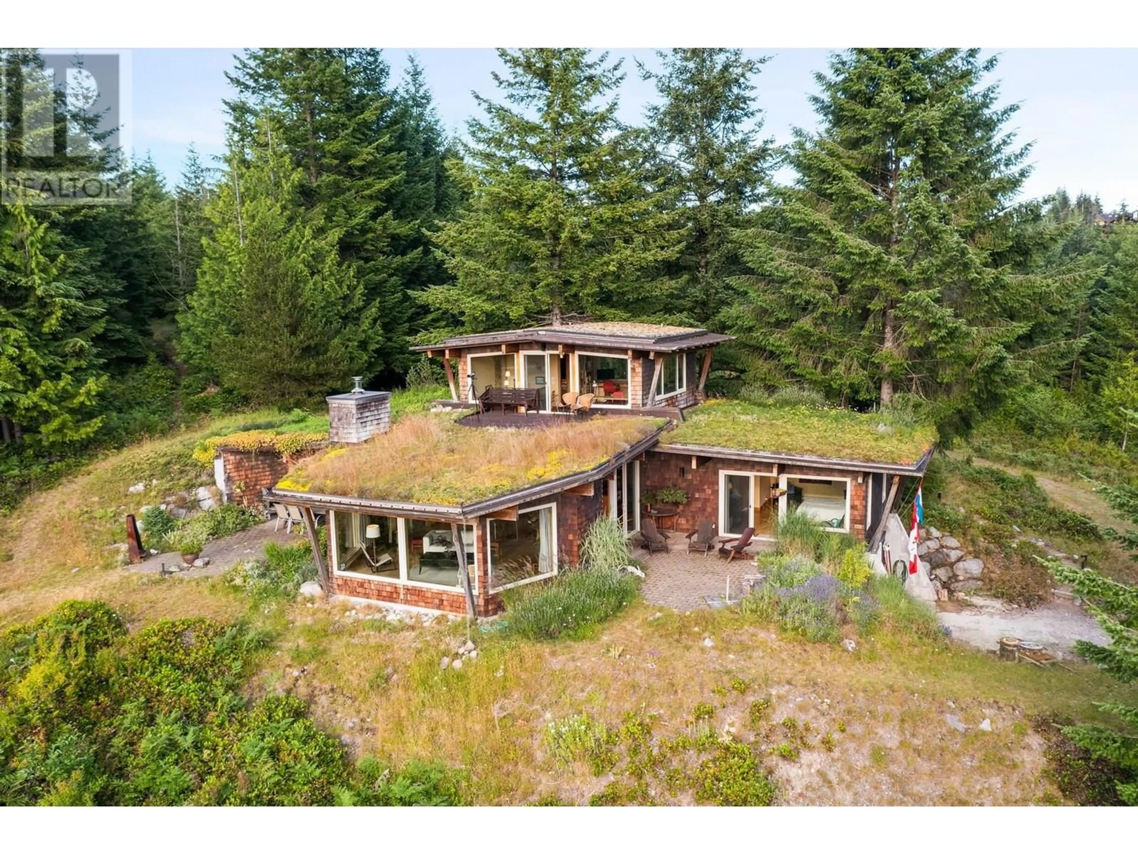 A pic from outside/outdoor area/front of a property/back of a property/a pic from drone, building for 1301 SUNSET ROAD, Bowen Island British Columbia V0N1G2