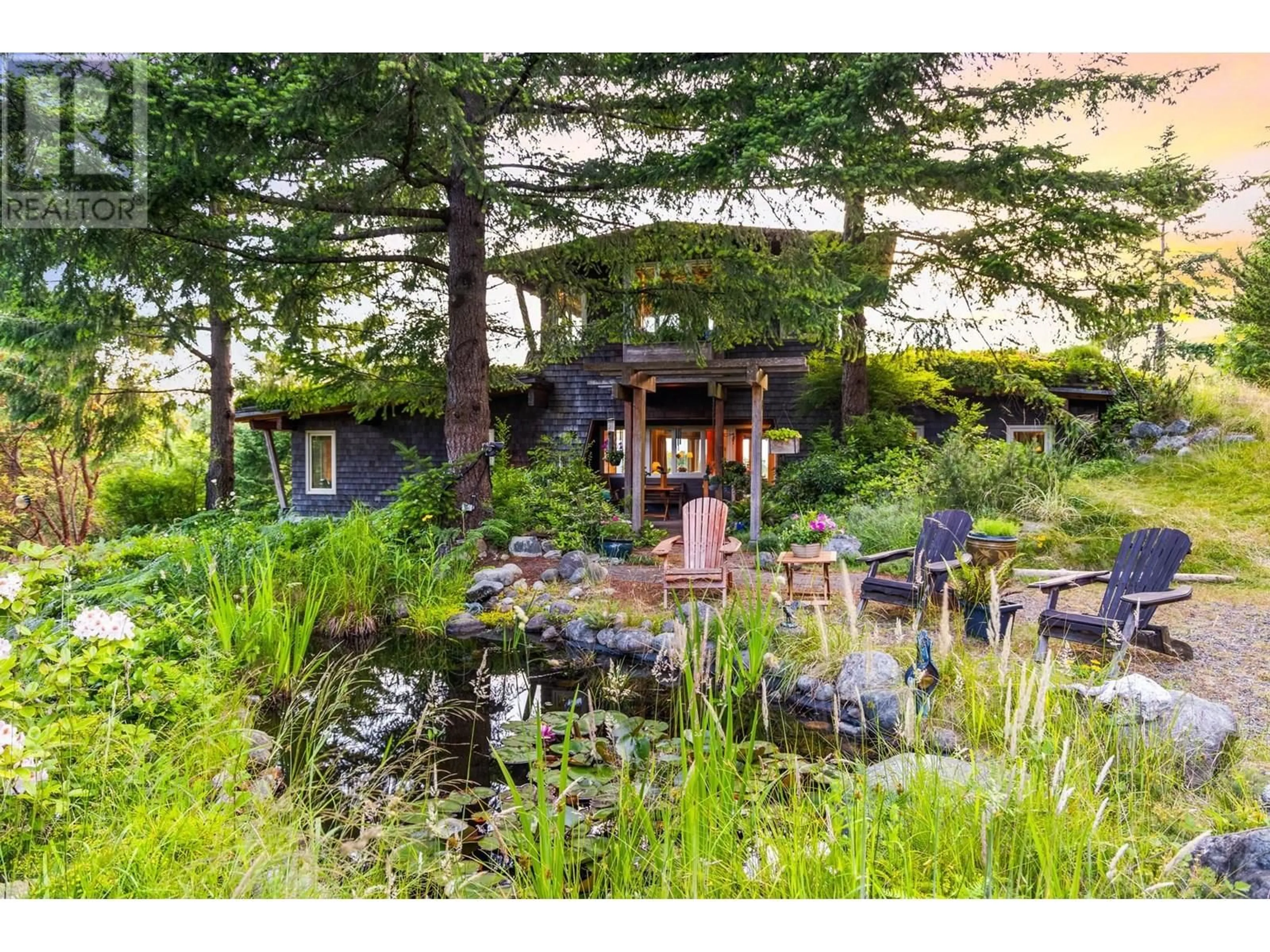 Patio, water/lake/river/ocean view for 1301 SUNSET ROAD, Bowen Island British Columbia V0N1G2