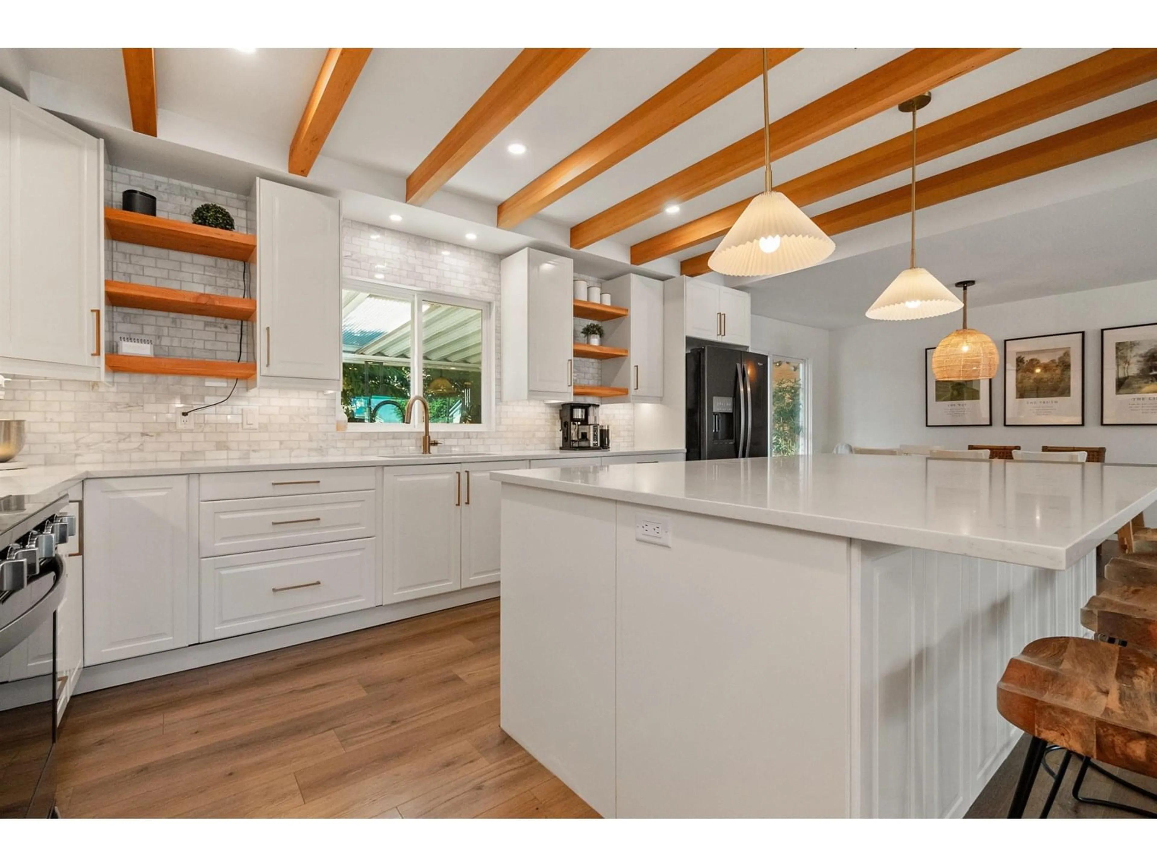 Open concept kitchen, unknown for 46014 LAKE DRIVE, Chilliwack British Columbia V2R2P9