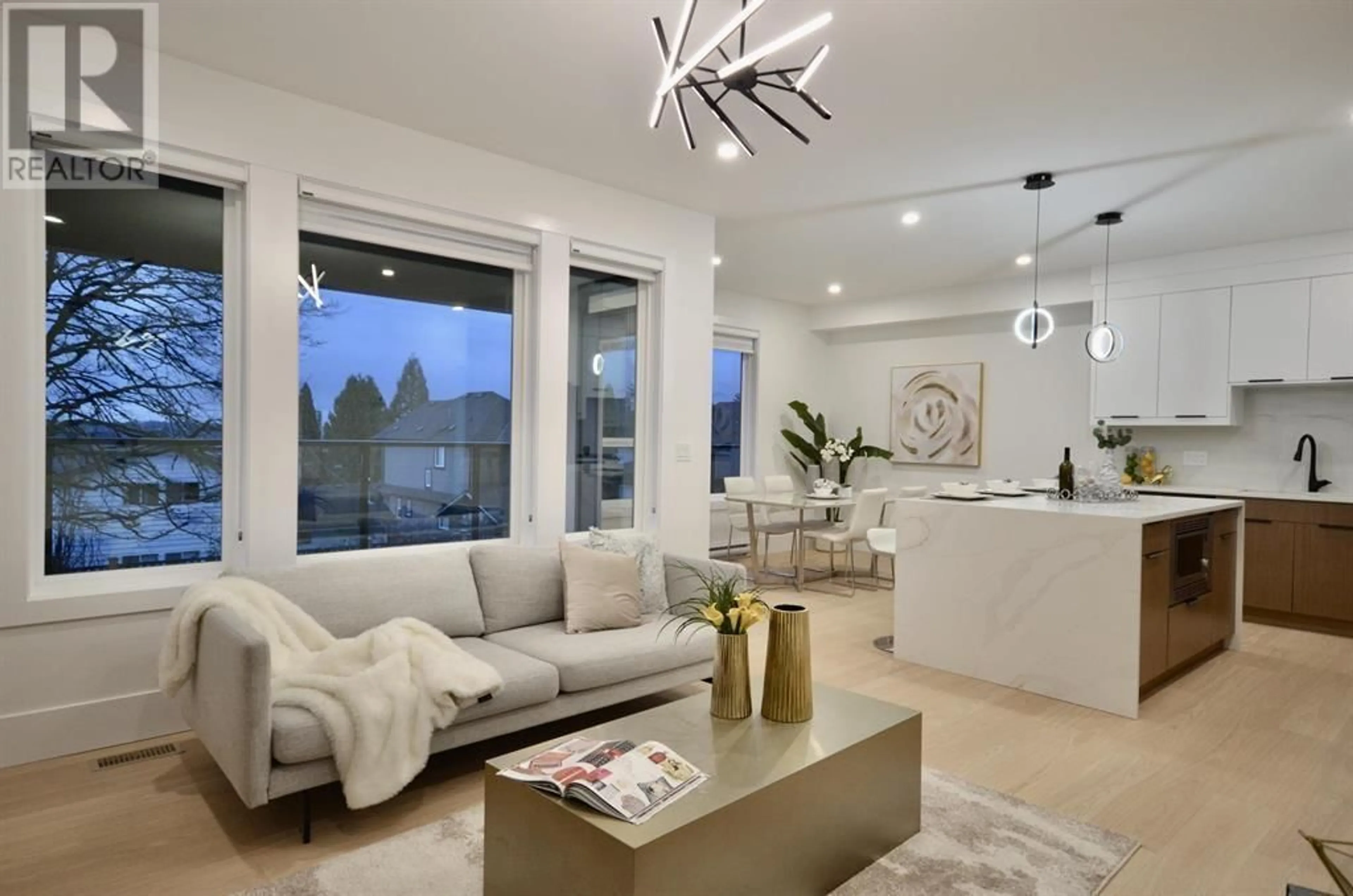Living room with furniture, unknown for 104 - 942 STEWART AVENUE, Coquitlam British Columbia V3K2N6