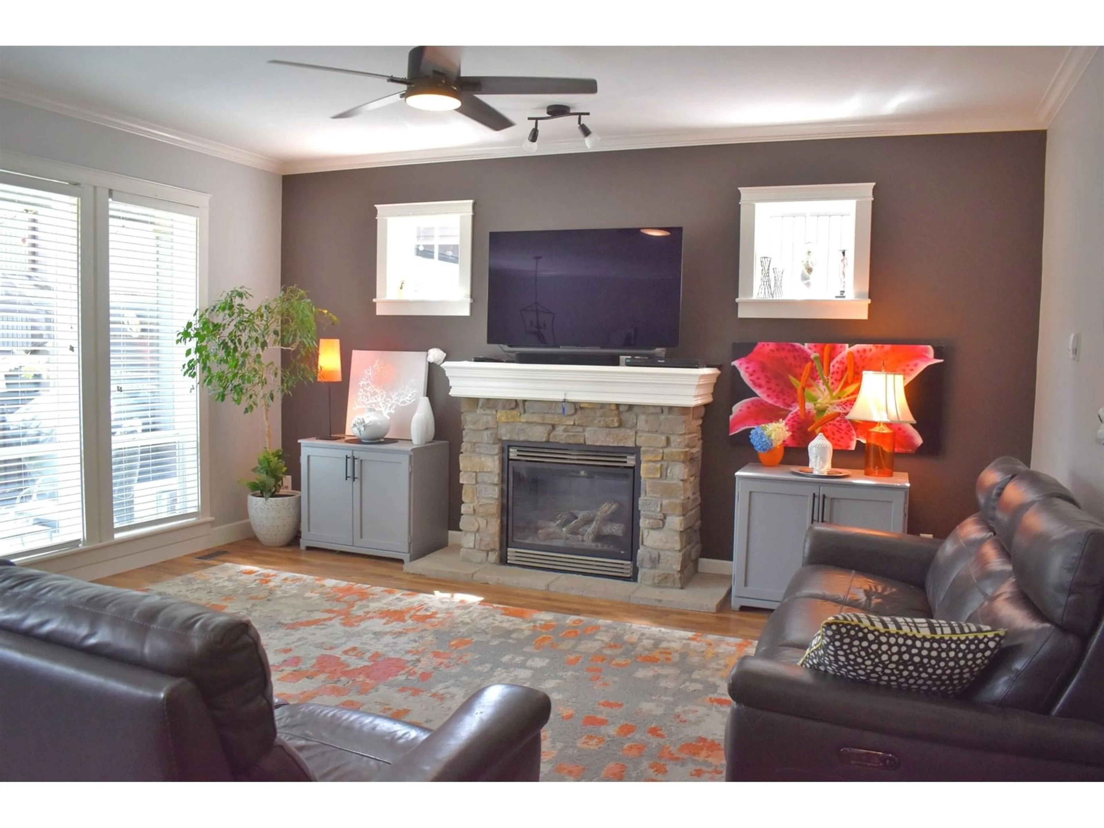 Living room with furniture, unknown for 45796 SAFFLOWER CRESCENT, Chilliwack British Columbia V2R0H6