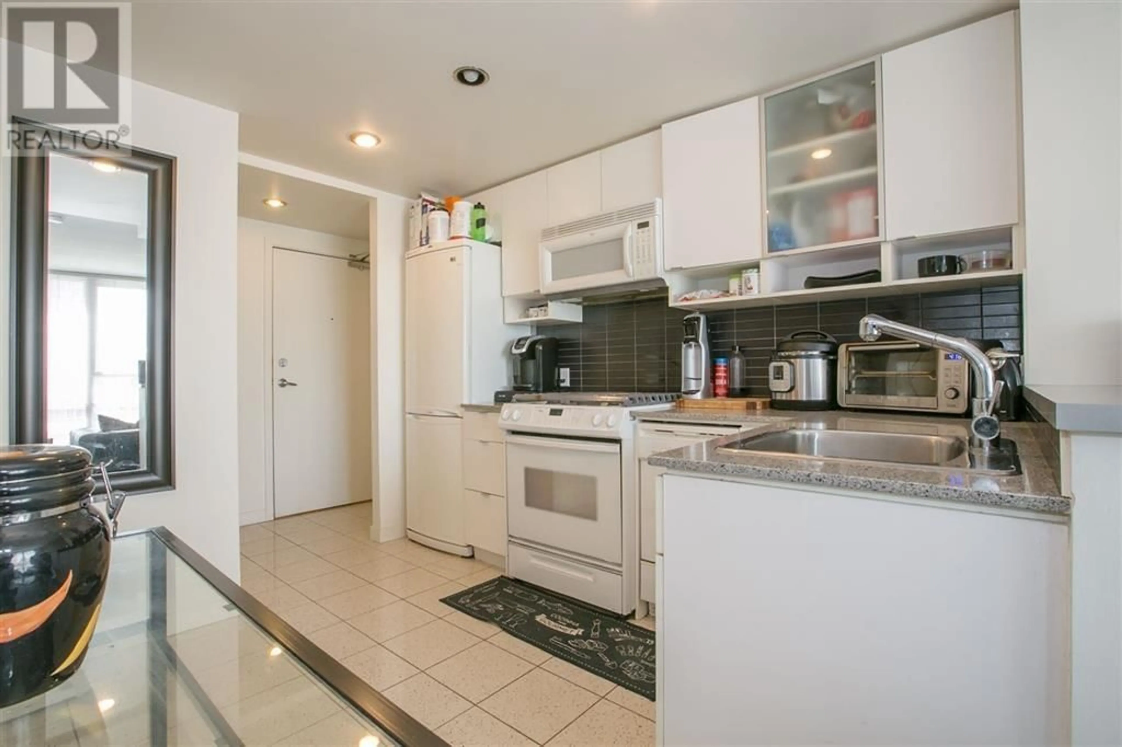 Standard kitchen, ceramic/tile floor for 1201 - 928 BEATTY STREET, Vancouver British Columbia V6Z3G6