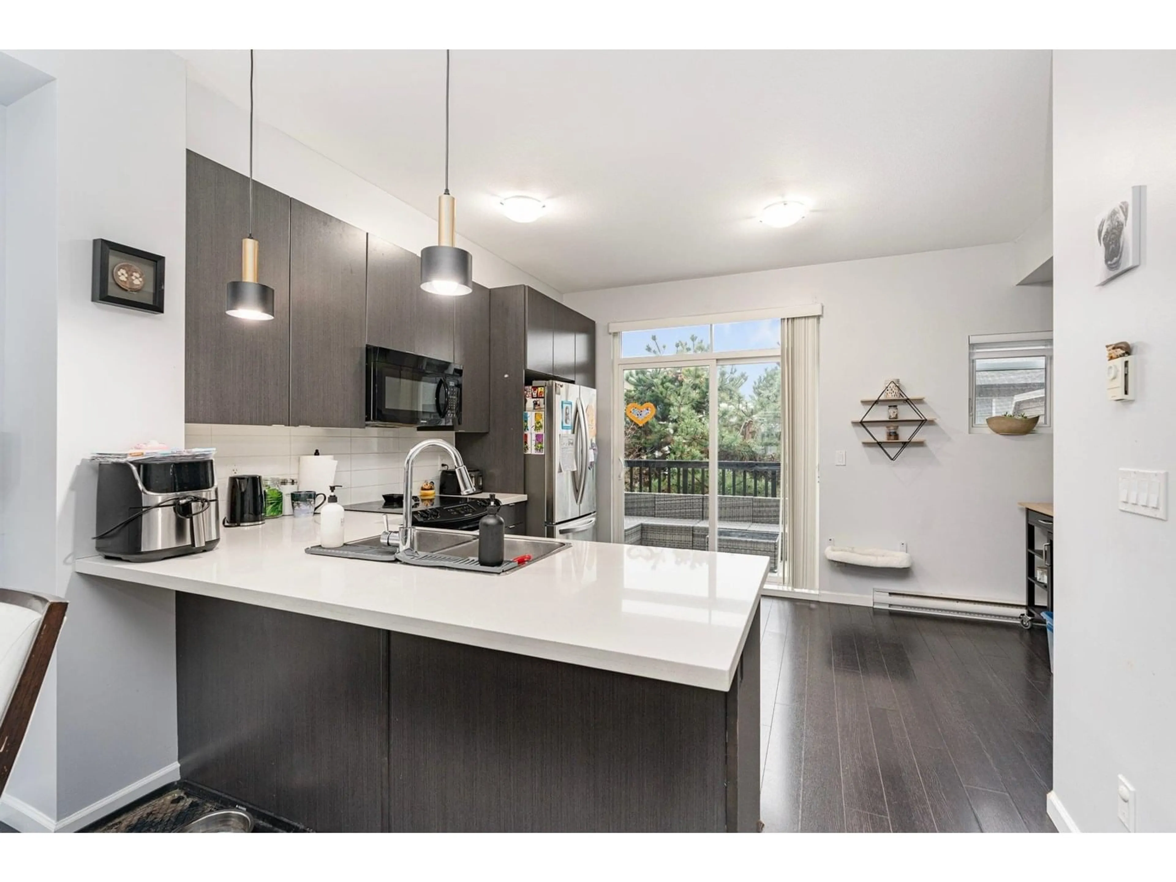 Open concept kitchen, unknown for 88 - 19505 68A, Surrey British Columbia V4N6K3