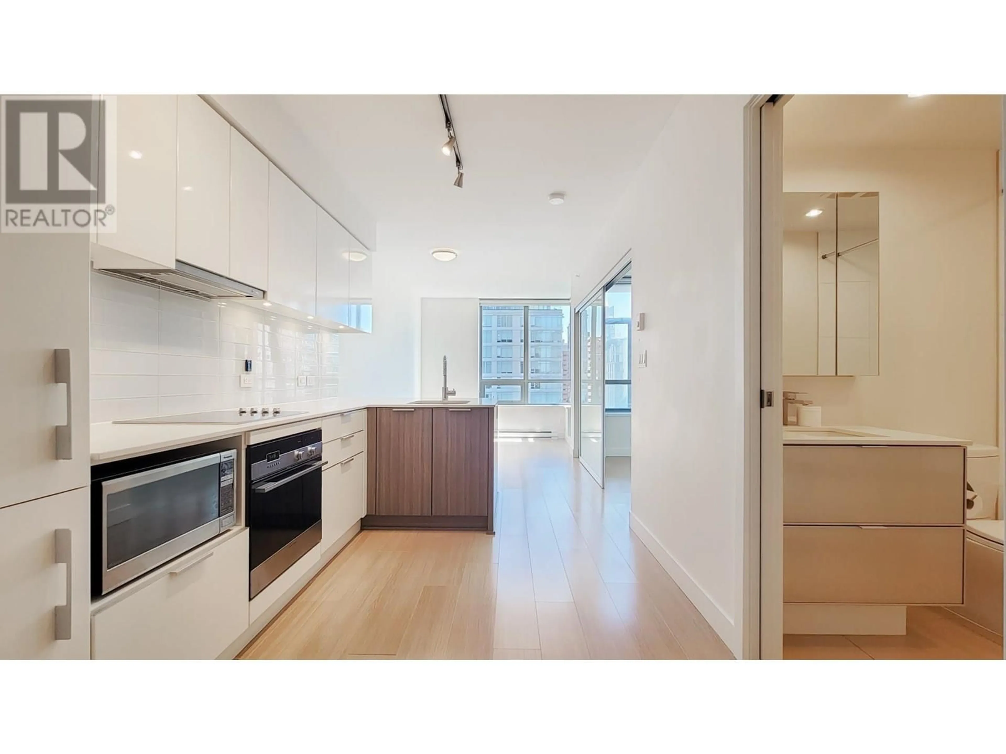 Standard kitchen, unknown for 1205 - 1308 HORNBY STREET, Vancouver British Columbia V6Z0C5