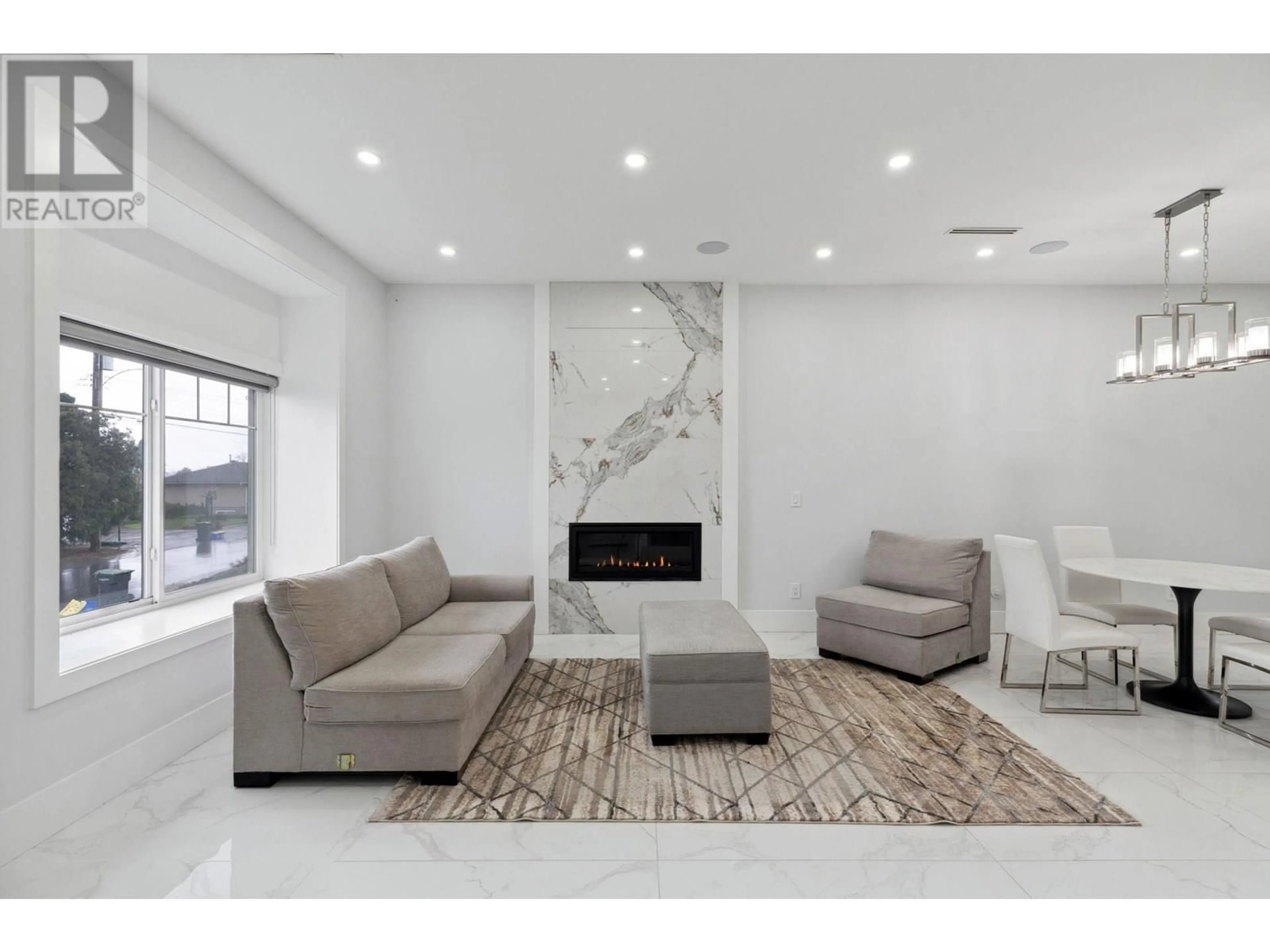 Living room with furniture, unknown for 1137 DANSEY AVENUE, Coquitlam British Columbia V3K3H5