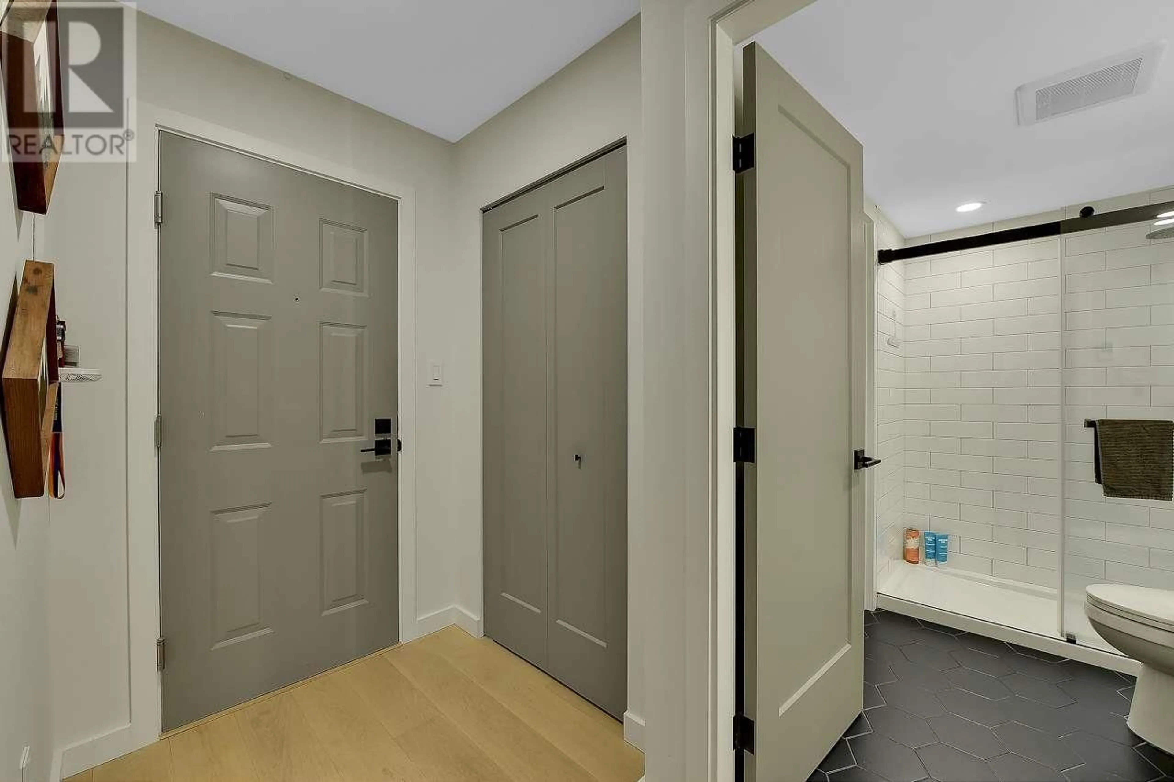 Unknown for 205 - 1265 11TH AVENUE, Vancouver British Columbia V6H1K6