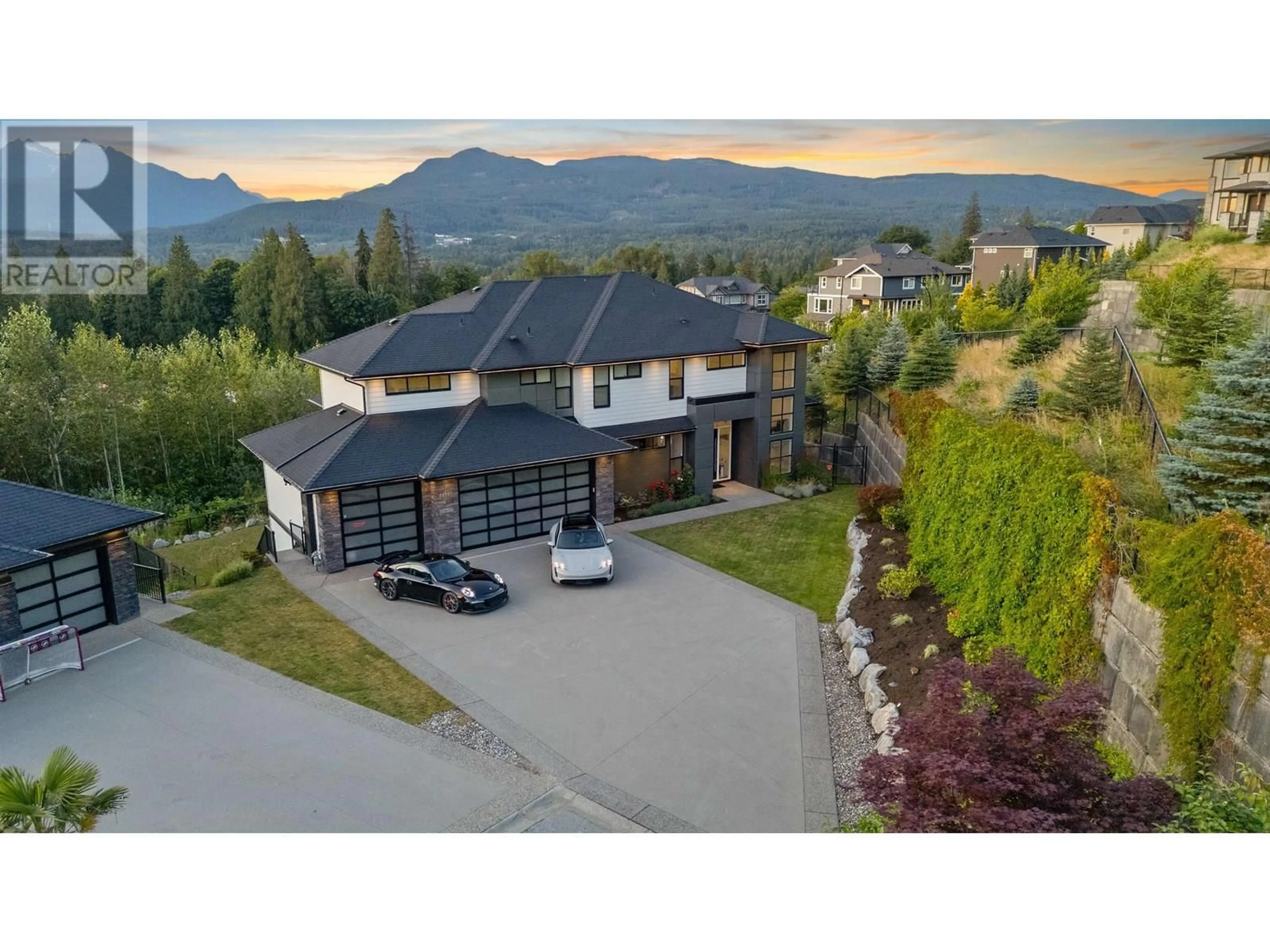 A pic from outside/outdoor area/front of a property/back of a property/a pic from drone, mountain view for 11115 CARMICHAEL STREET, Maple Ridge British Columbia V2W1G8