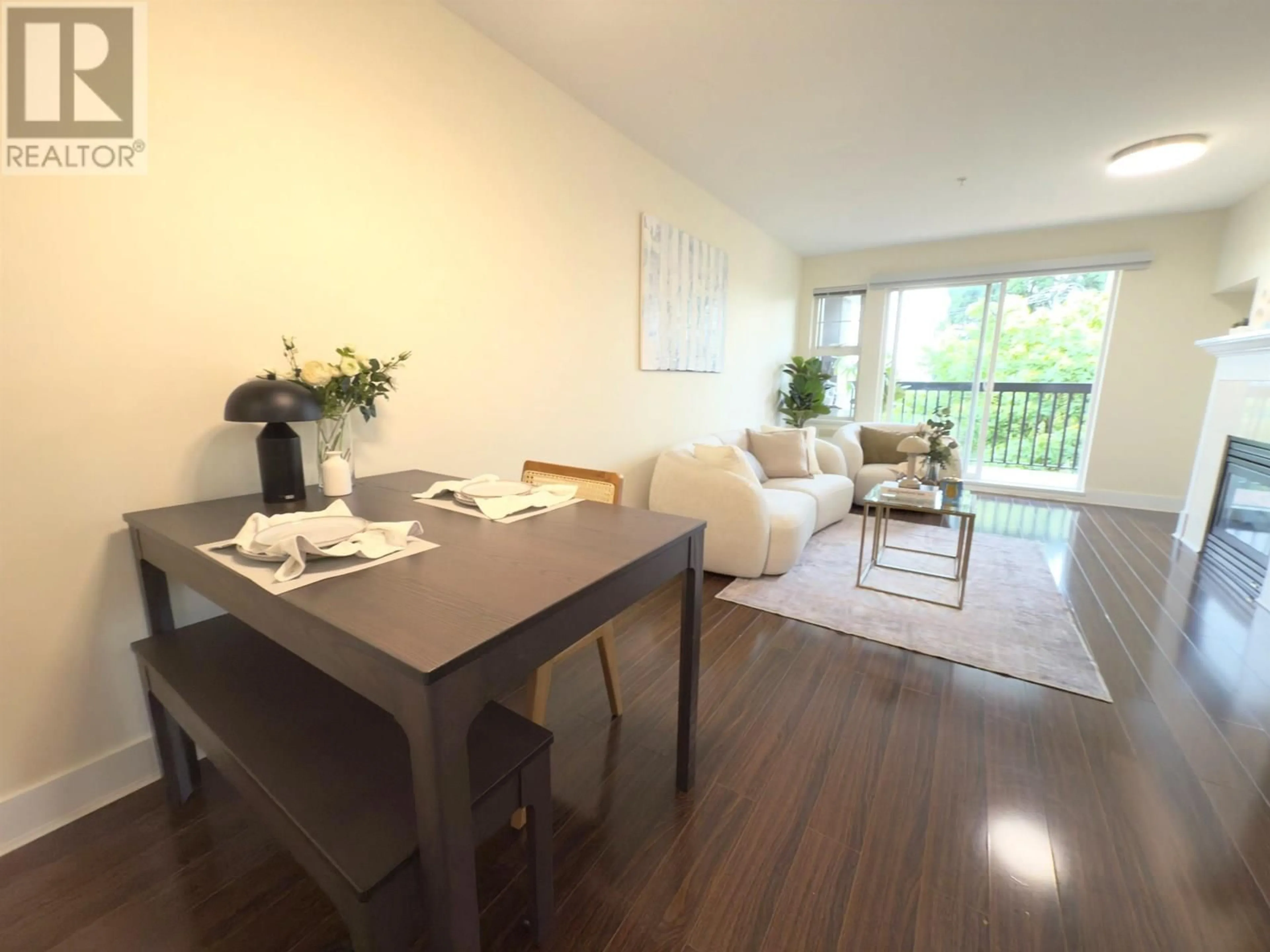 A pic of a room for 312 - 995 59TH AVENUE, Vancouver British Columbia V6P6Z2