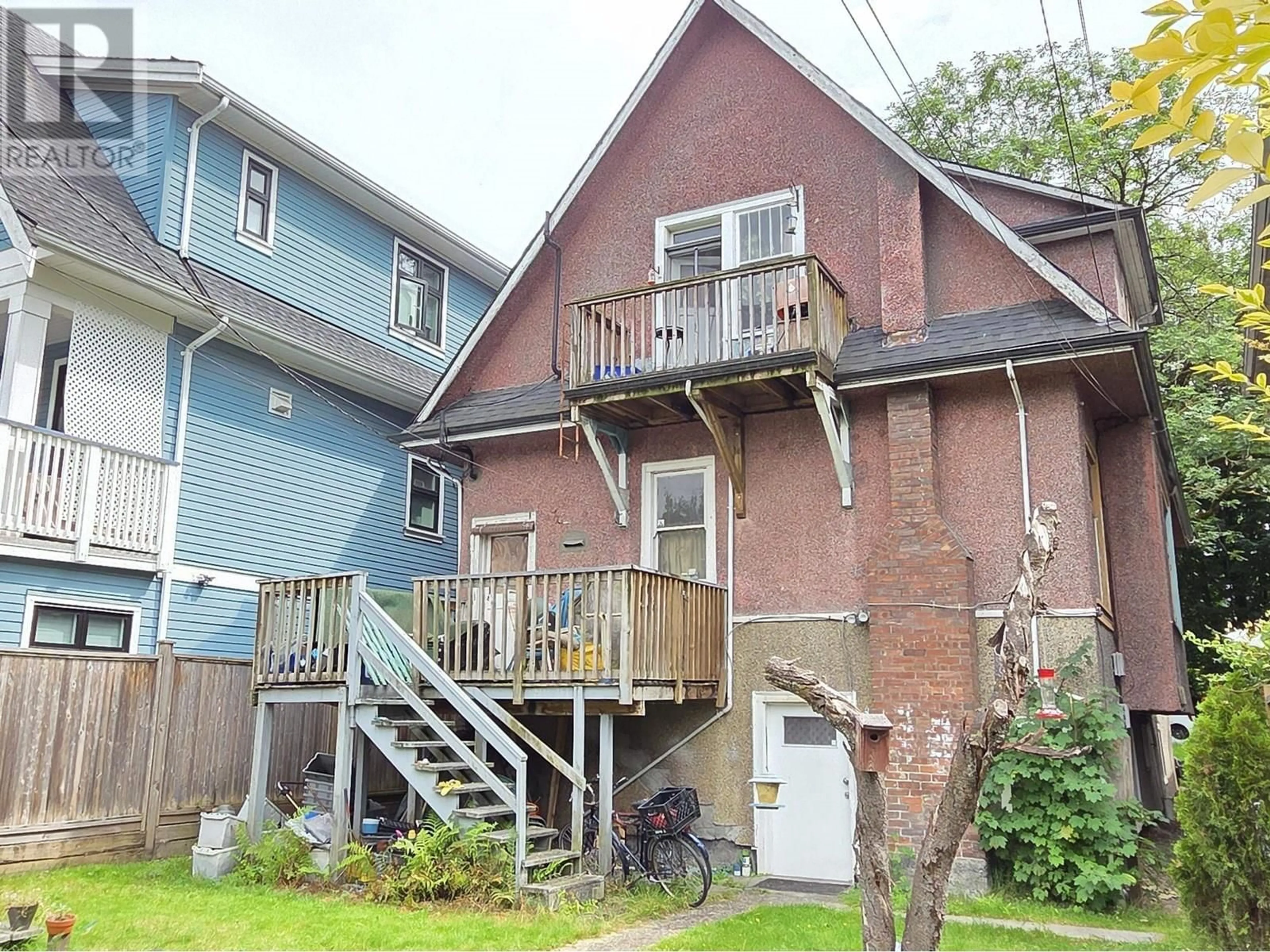 Unknown for 1761 WILLIAM STREET, Vancouver British Columbia V5L2R5