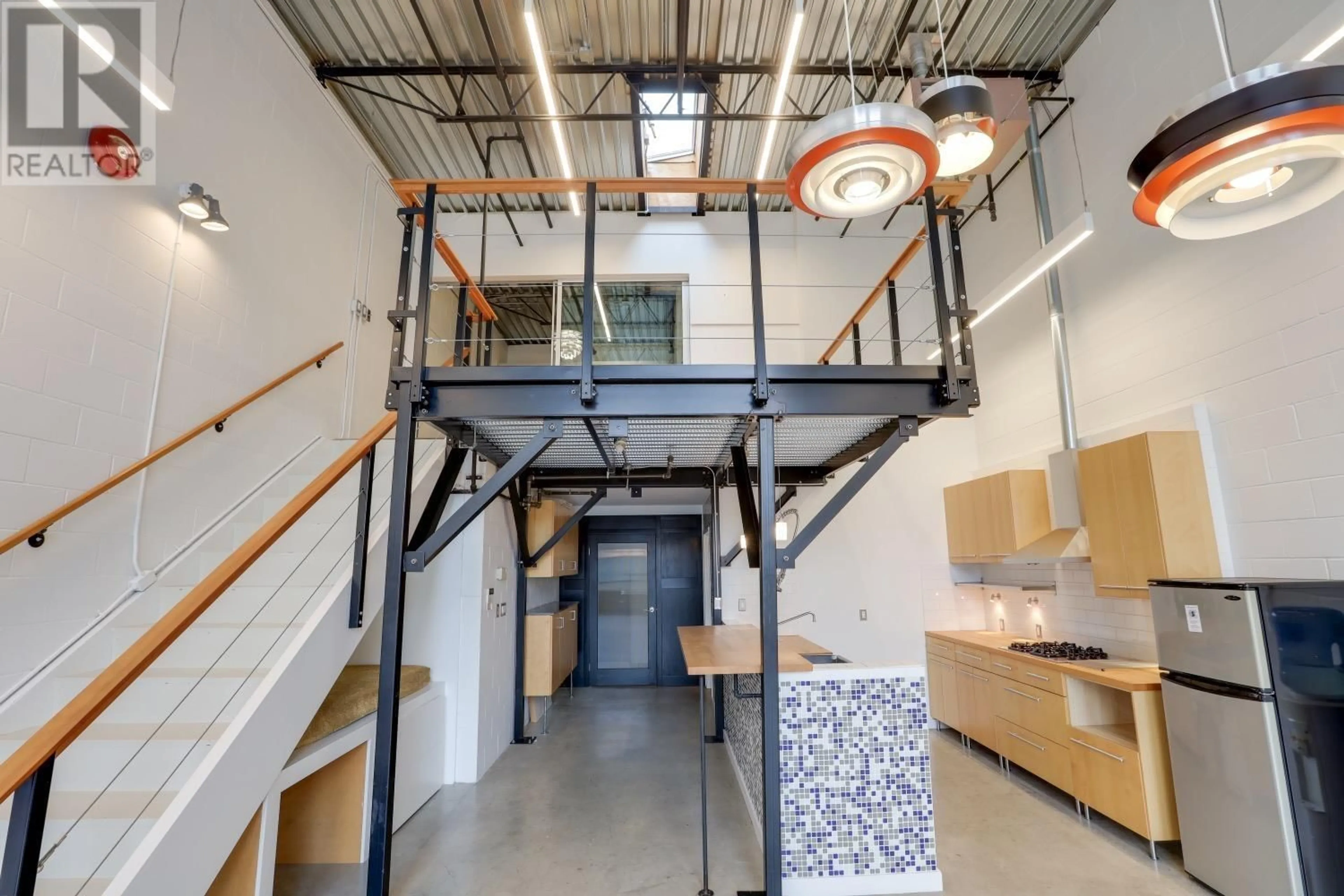 Indoor foyer for 302 - 1220 PENDER STREET, Vancouver British Columbia V6A1W8