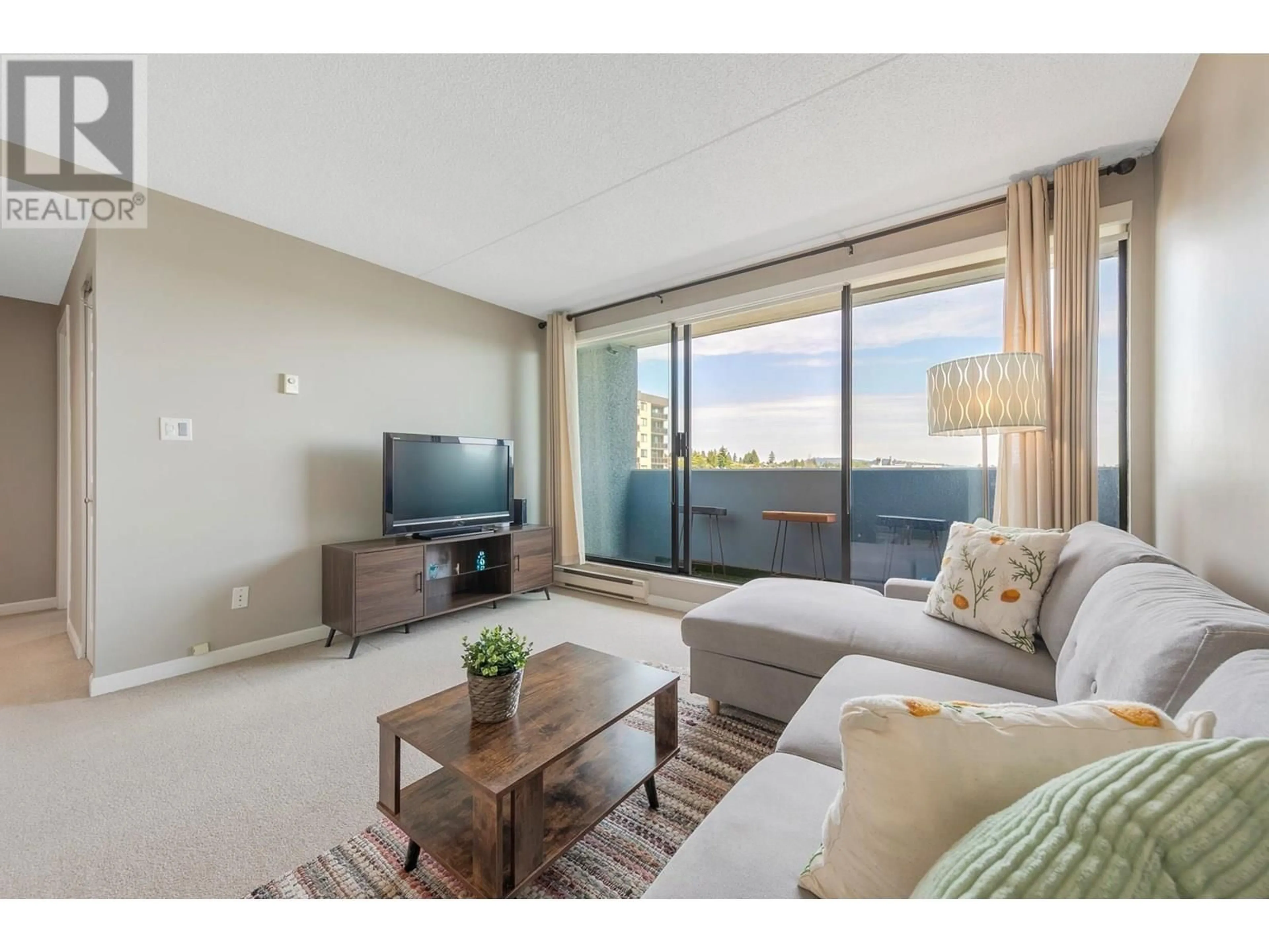Living room with furniture, unknown for 1103 - 110 4TH STREET, North Vancouver British Columbia V7M3H3